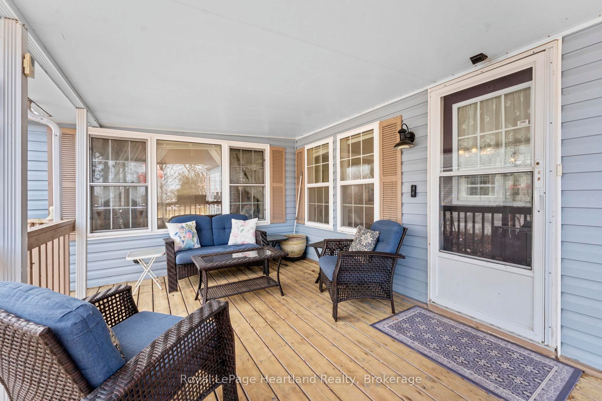 12 Iroquois Lane Property Photo 8