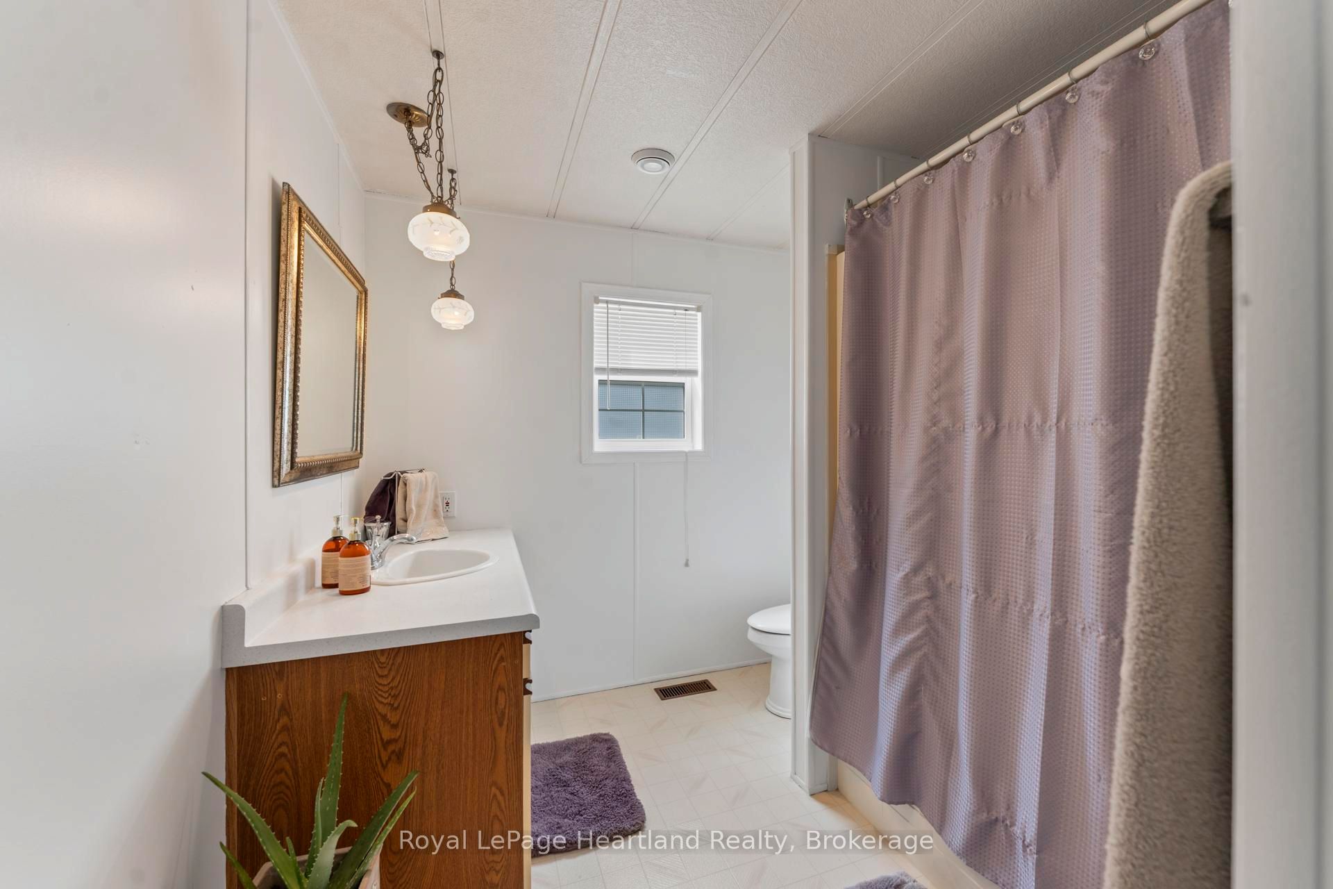 12 Iroquois Lane Property Photo 23