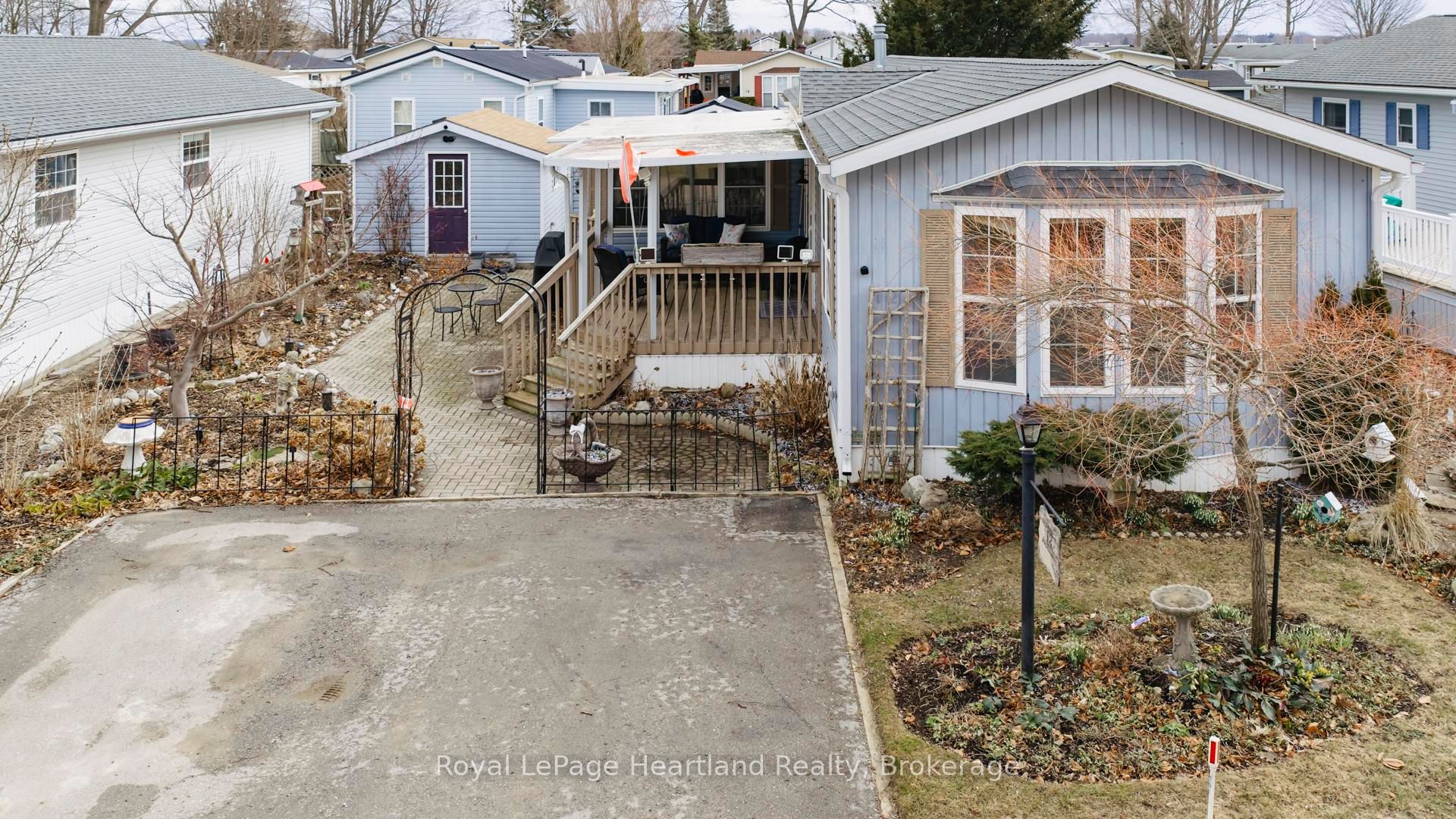 12 Iroquois Lane Property Photo 31