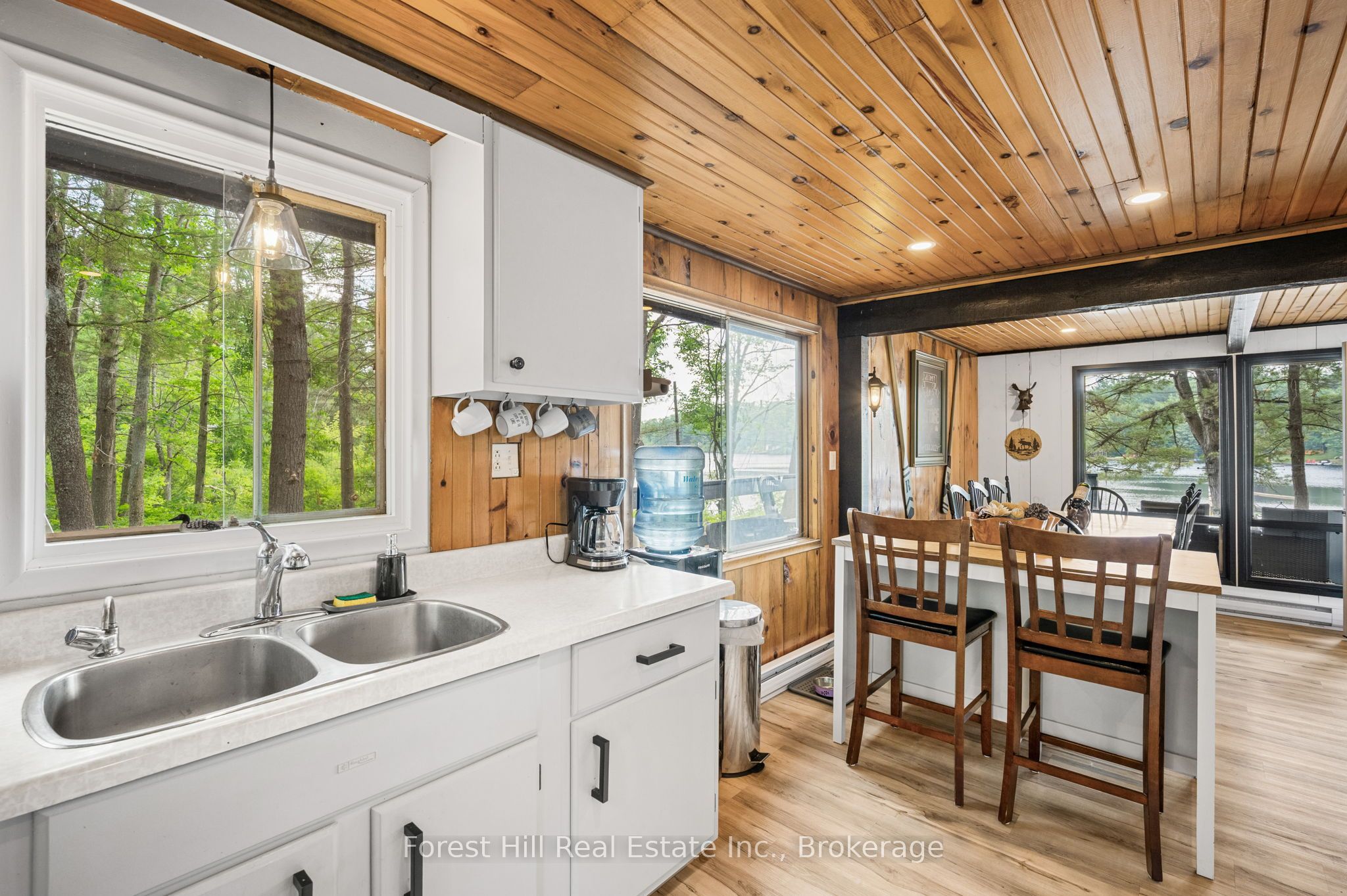1099 Bracken Trail Property Photo 14
