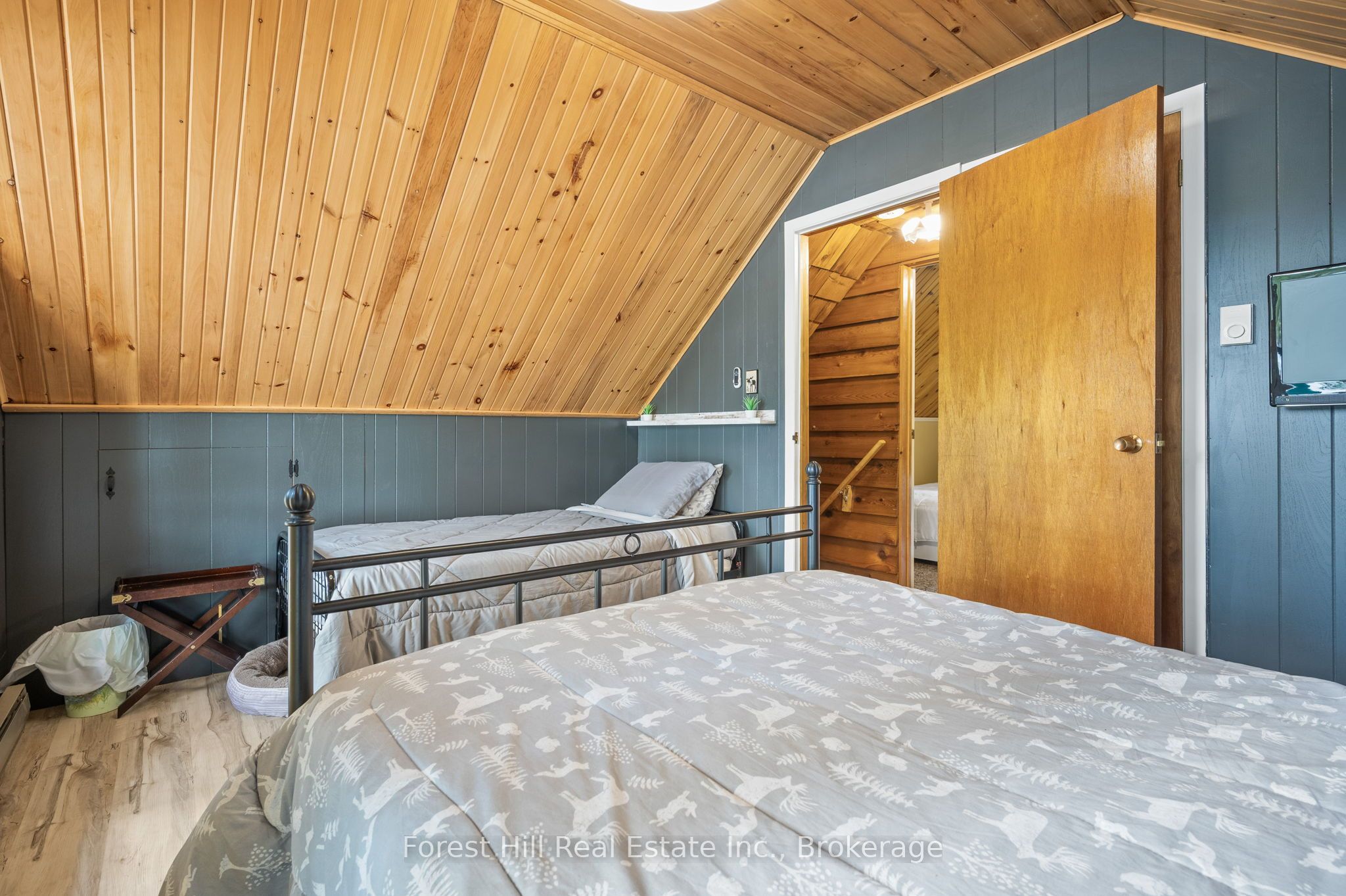 1099 Bracken Trail Property Photo 18