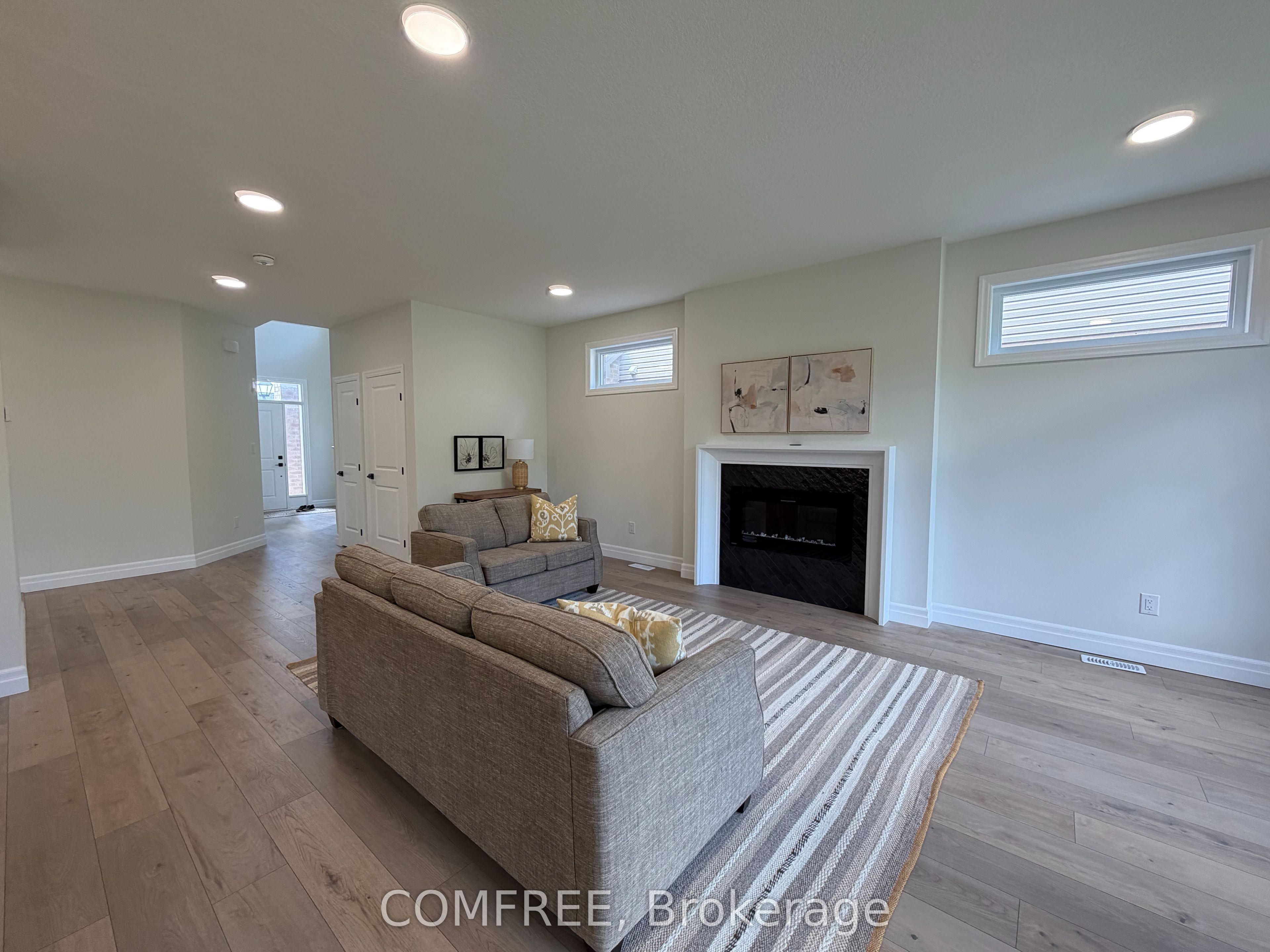 25-35 Old Course Road Property Photo 7