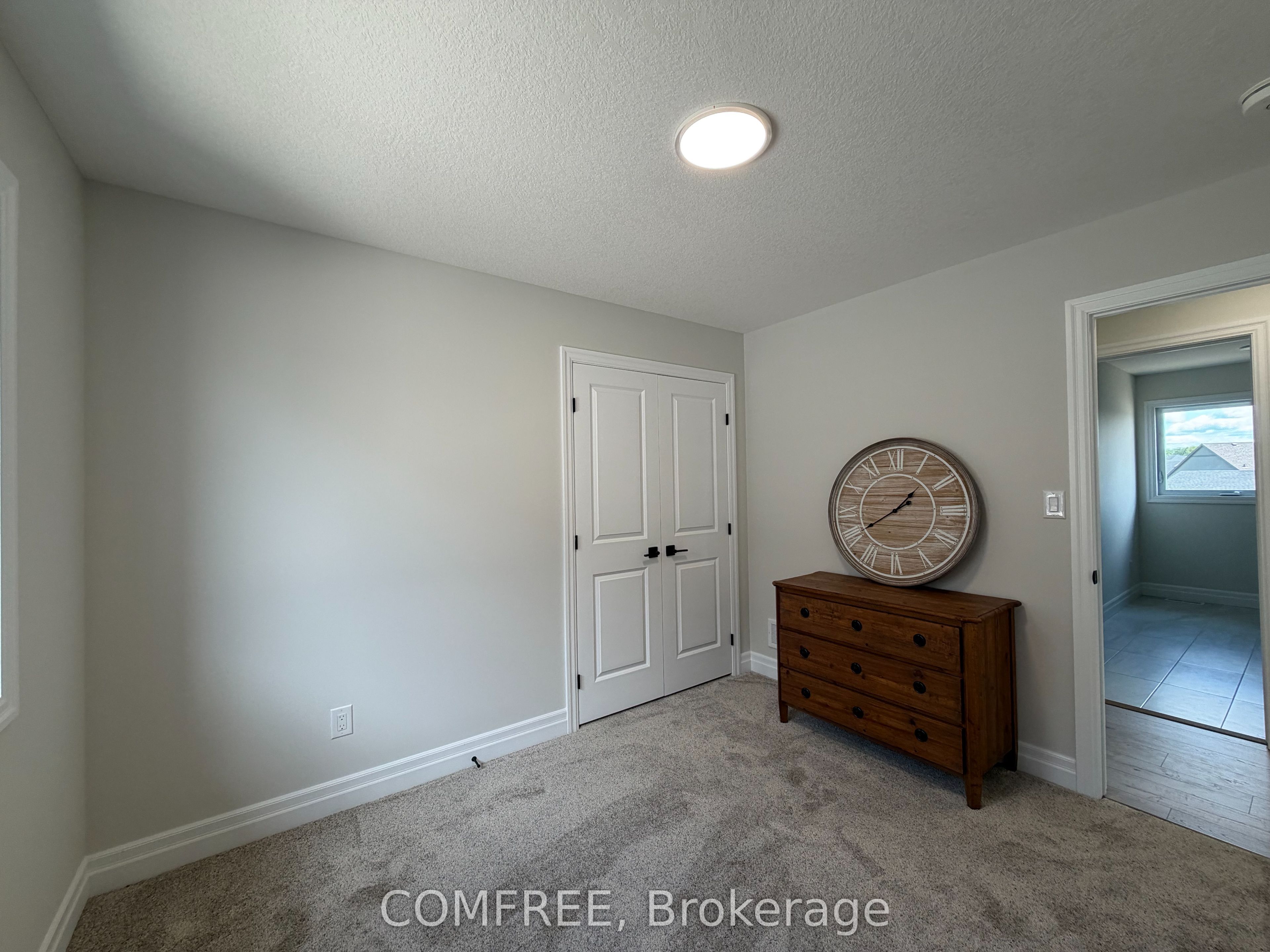 25-35 Old Course Road Property Photo 17