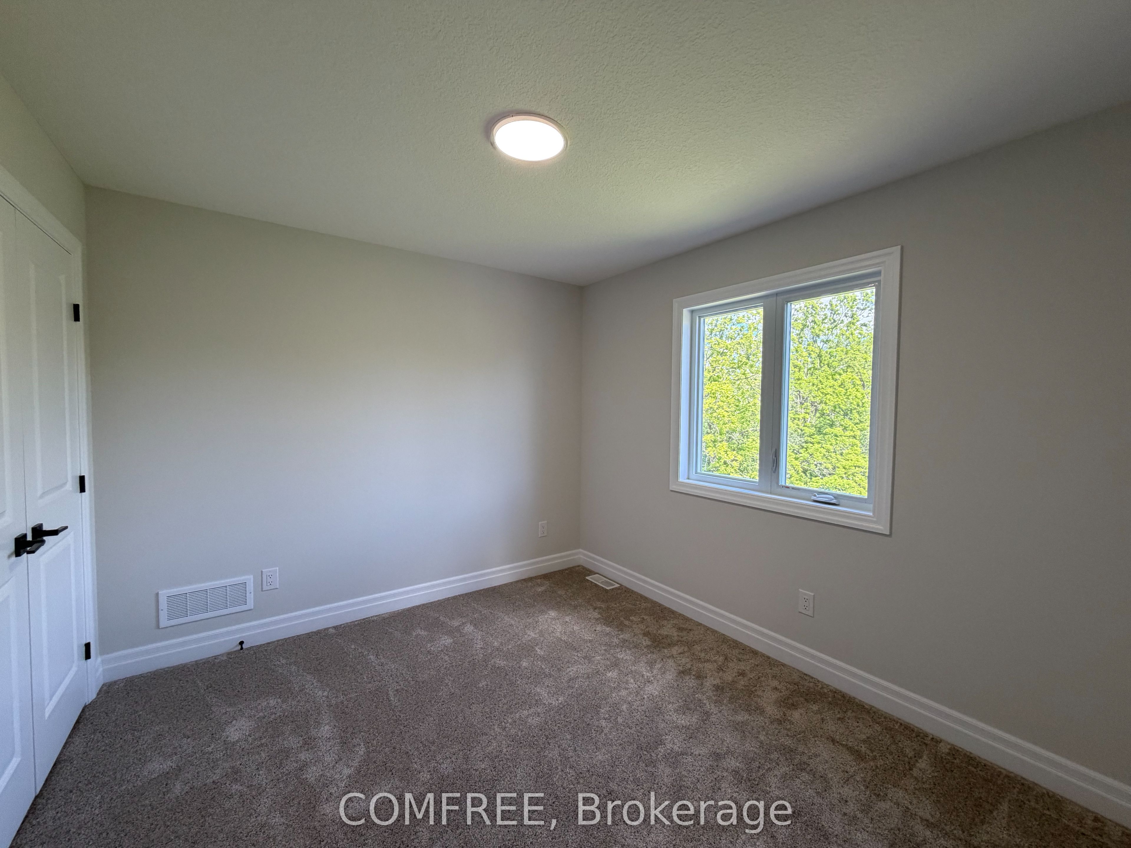 25-35 Old Course Road Property Photo 18
