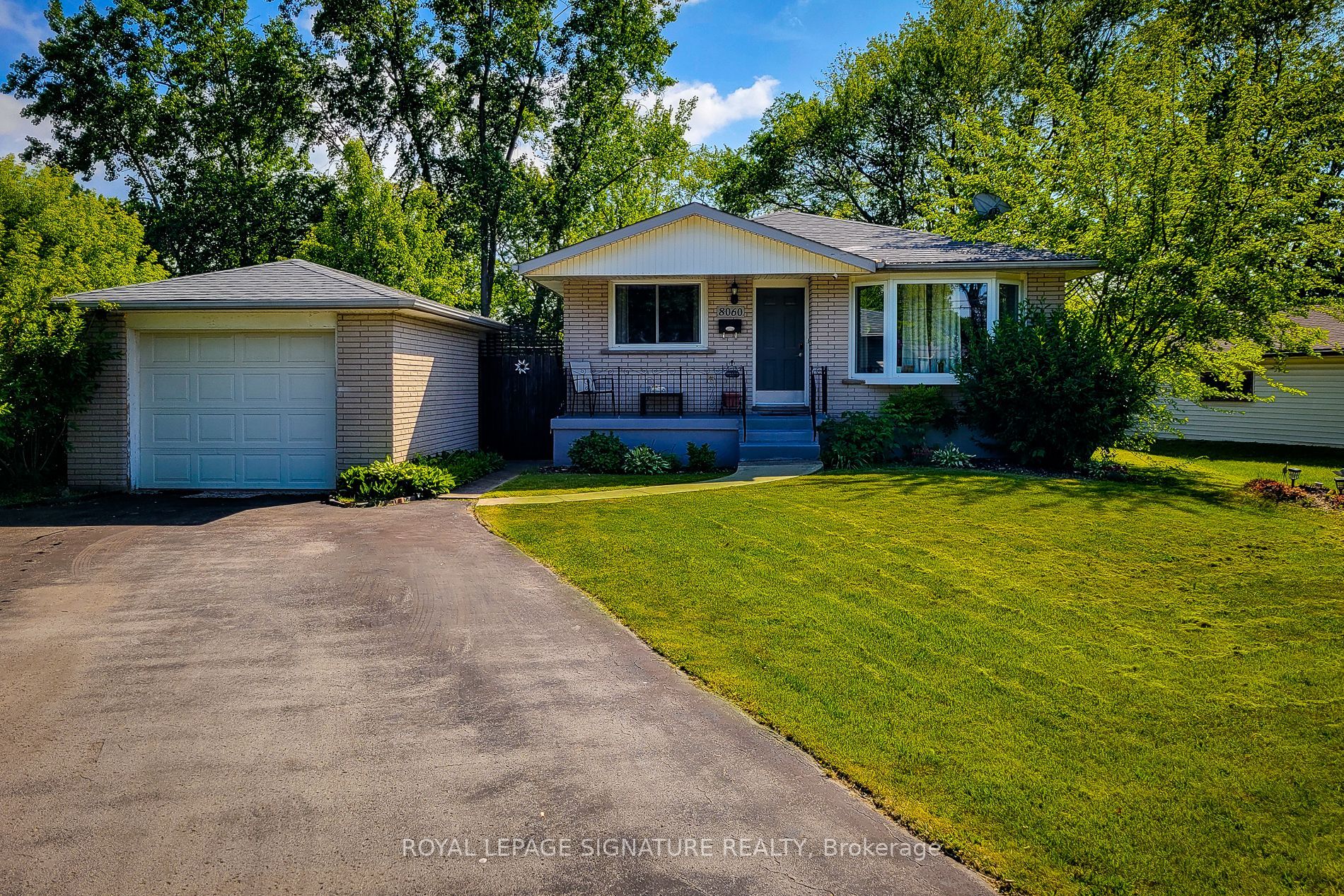 8060 Beaverdams Road Property Photo 1