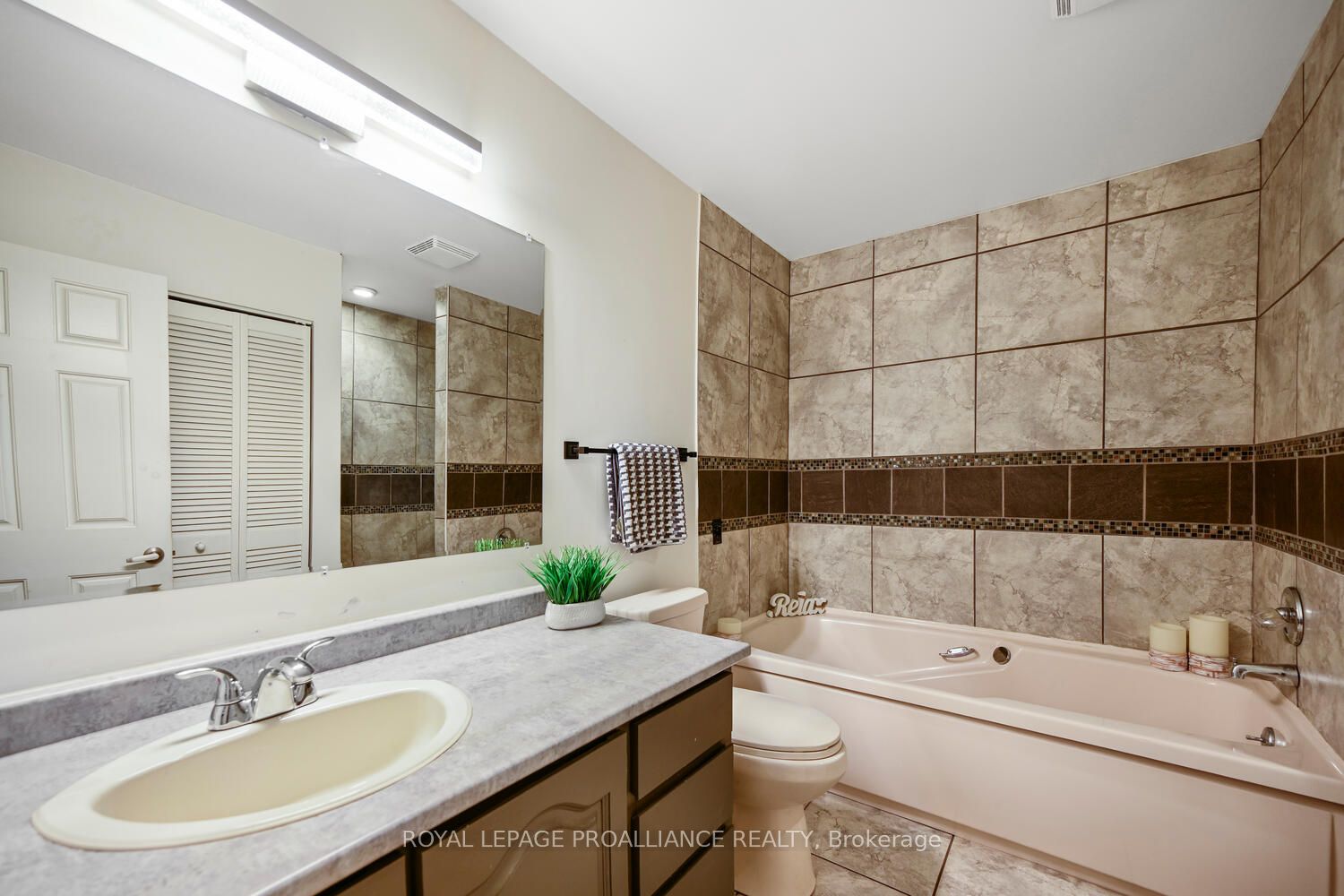 2597 North Campbell Road Property Photo 14