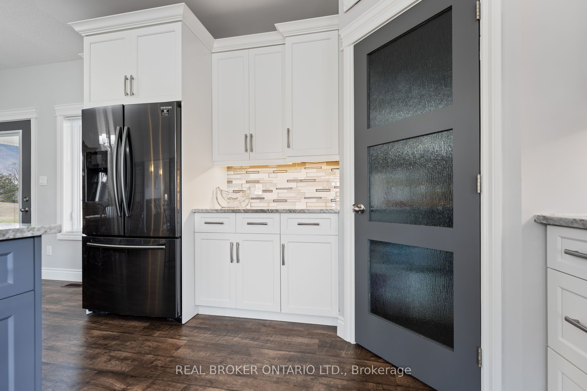 11721 Plank Road Property Photo 8