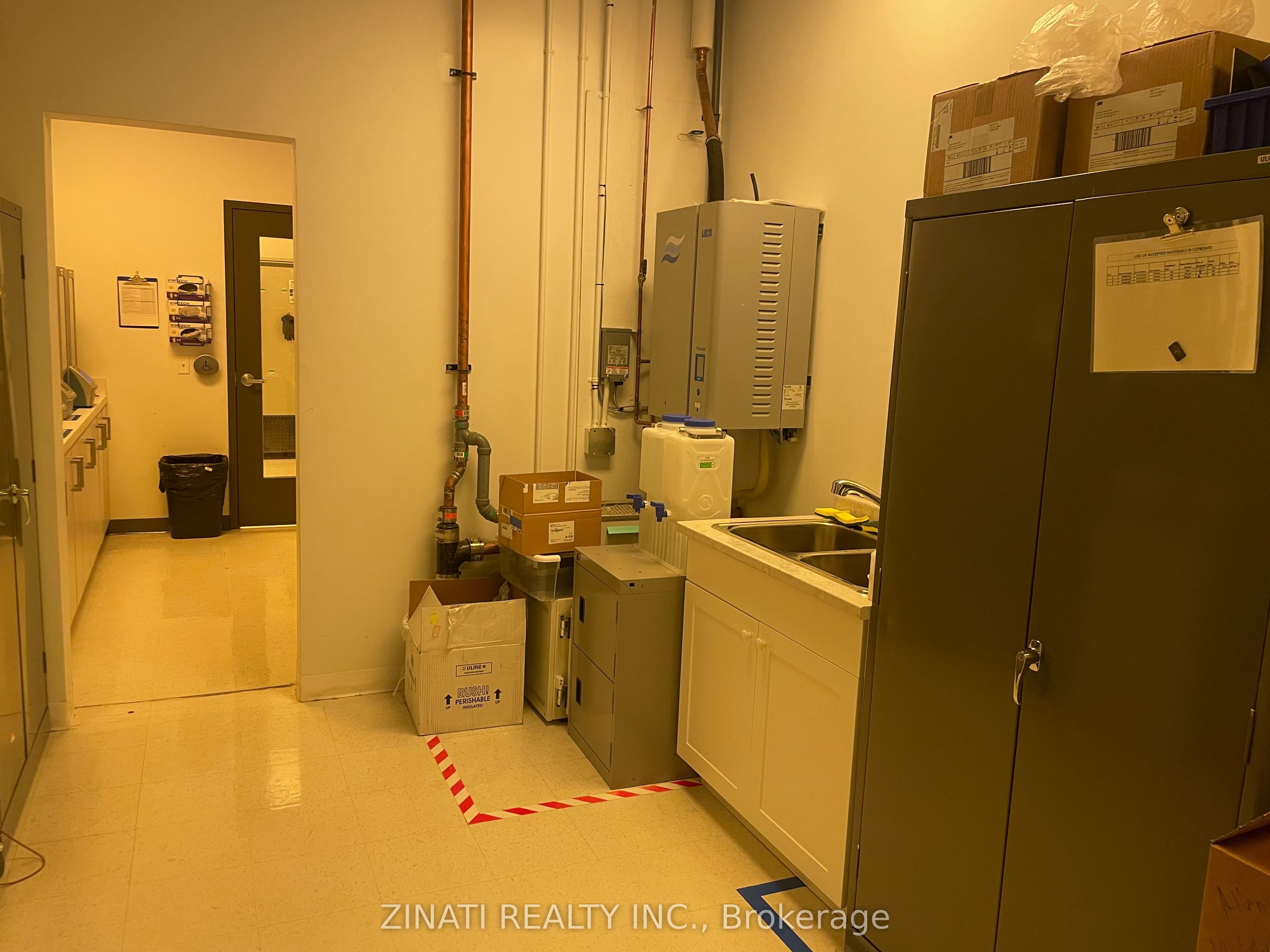 2060 Walkley Road Property Photo 34