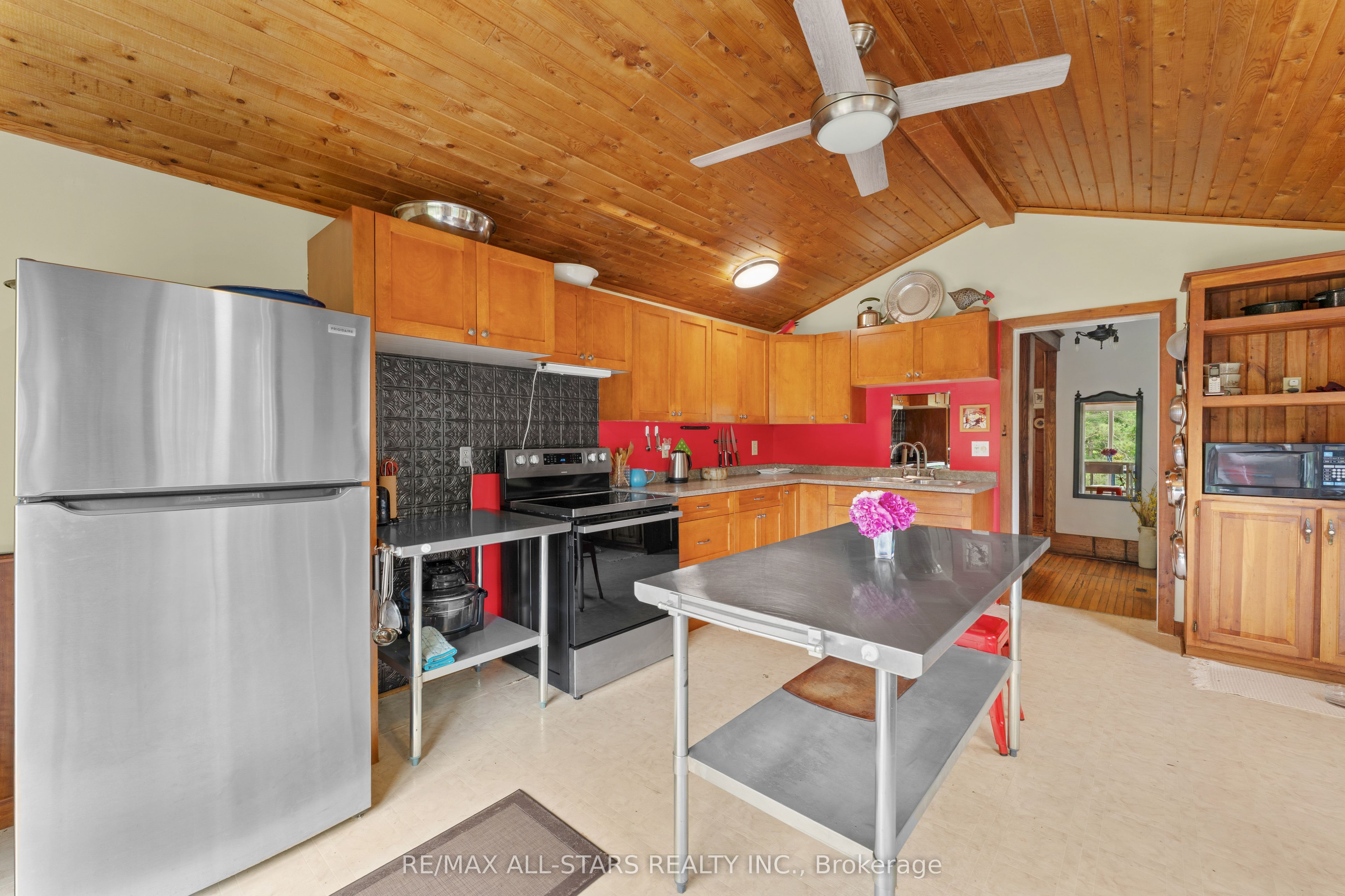 412 Cooper Road Property Photo 13