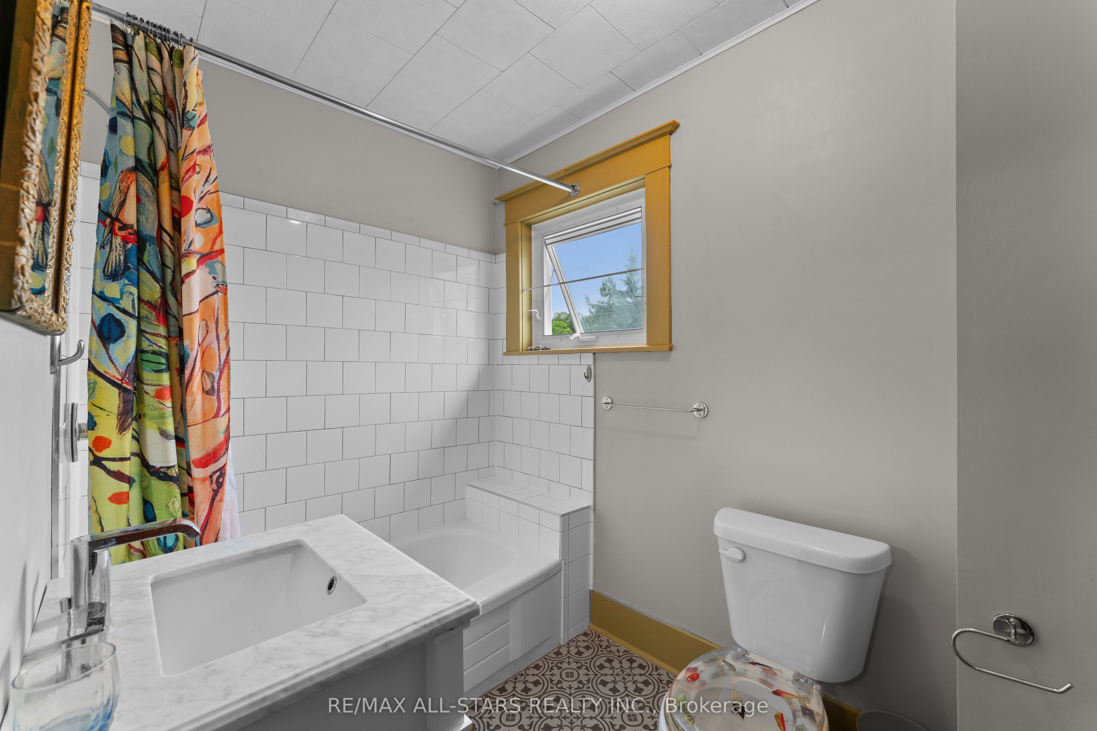 412 Cooper Road Property Photo 28