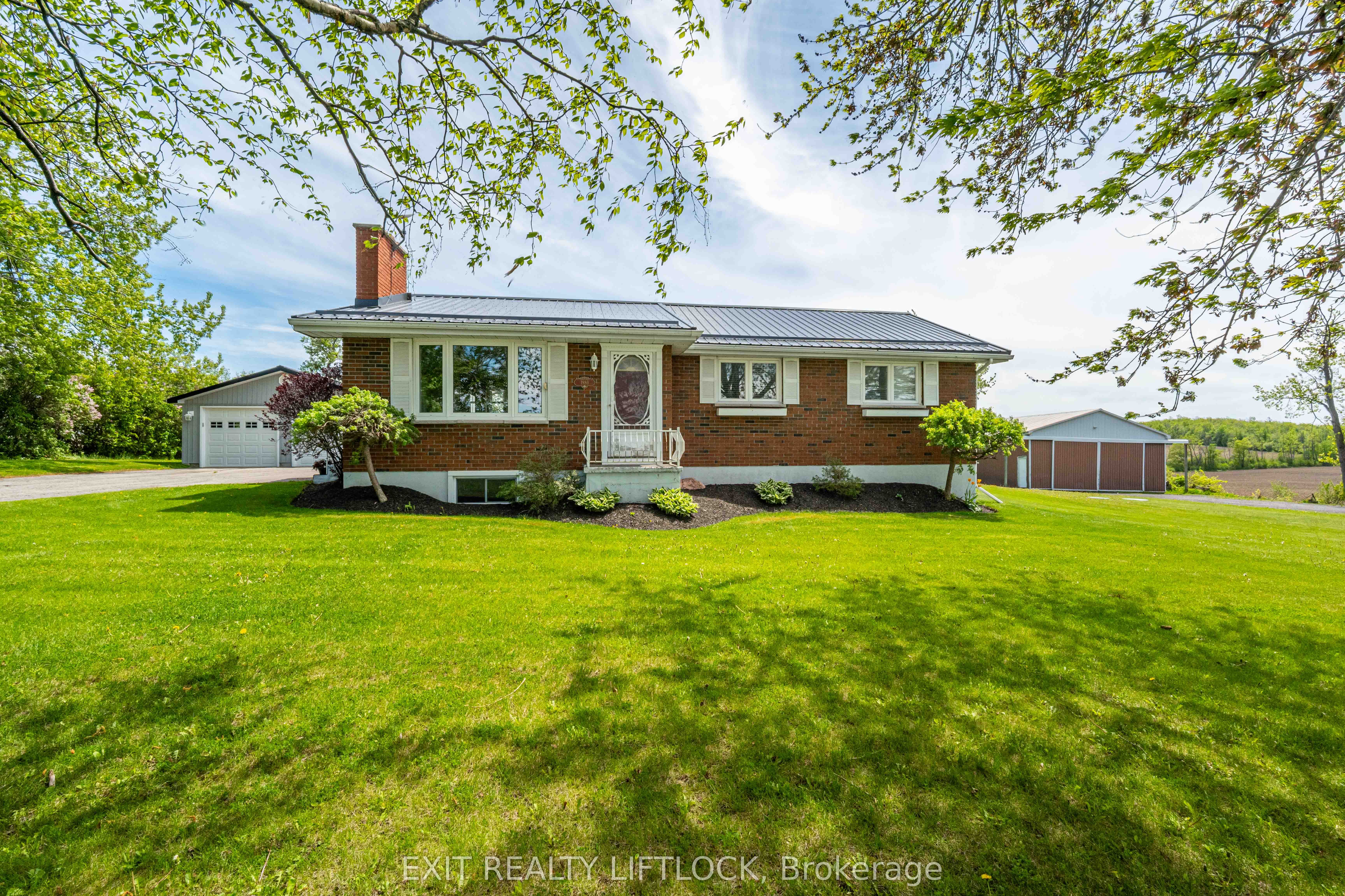 2289 Base Line Road Property Photo 1