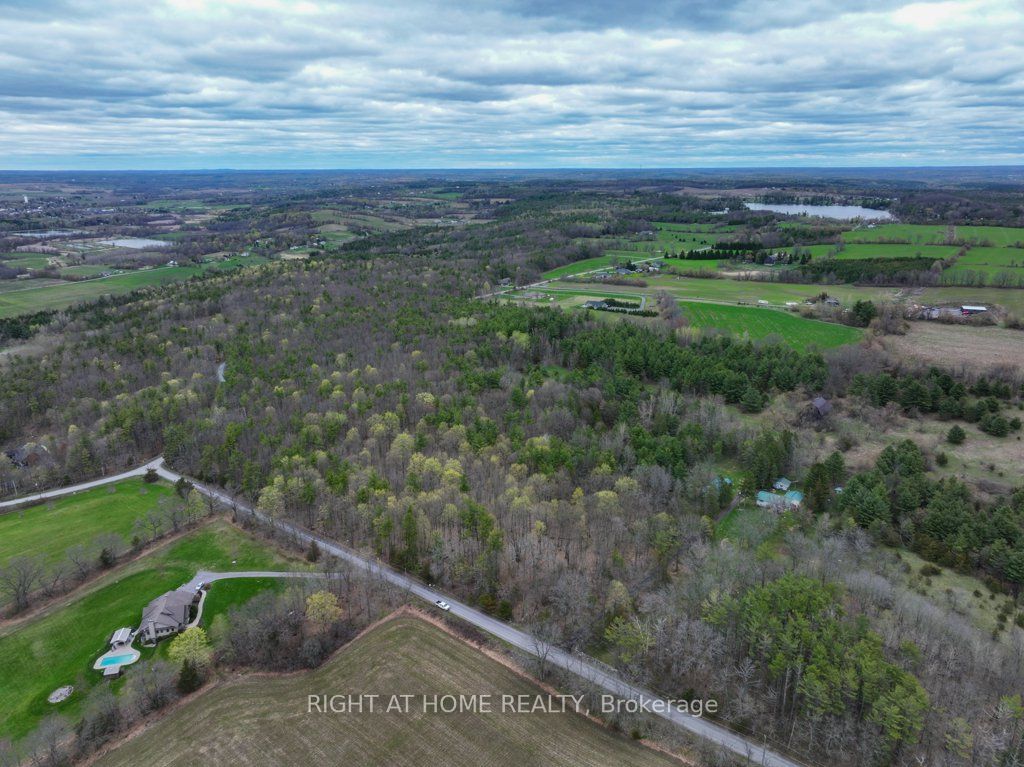 262 Golf Course Road W Property Photo 5