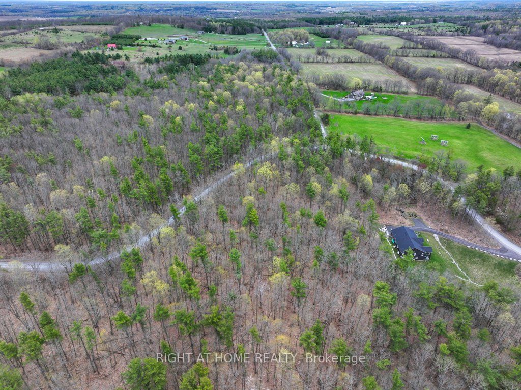 262 Golf Course Road W Property Photo 16