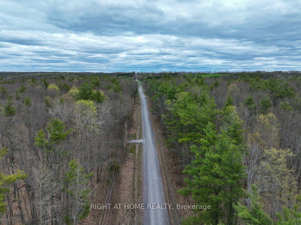 262 Golf Course Road W Property Photo 17