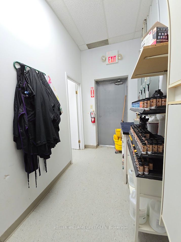 2030 Meadowgate Boulevard Property Photo 10
