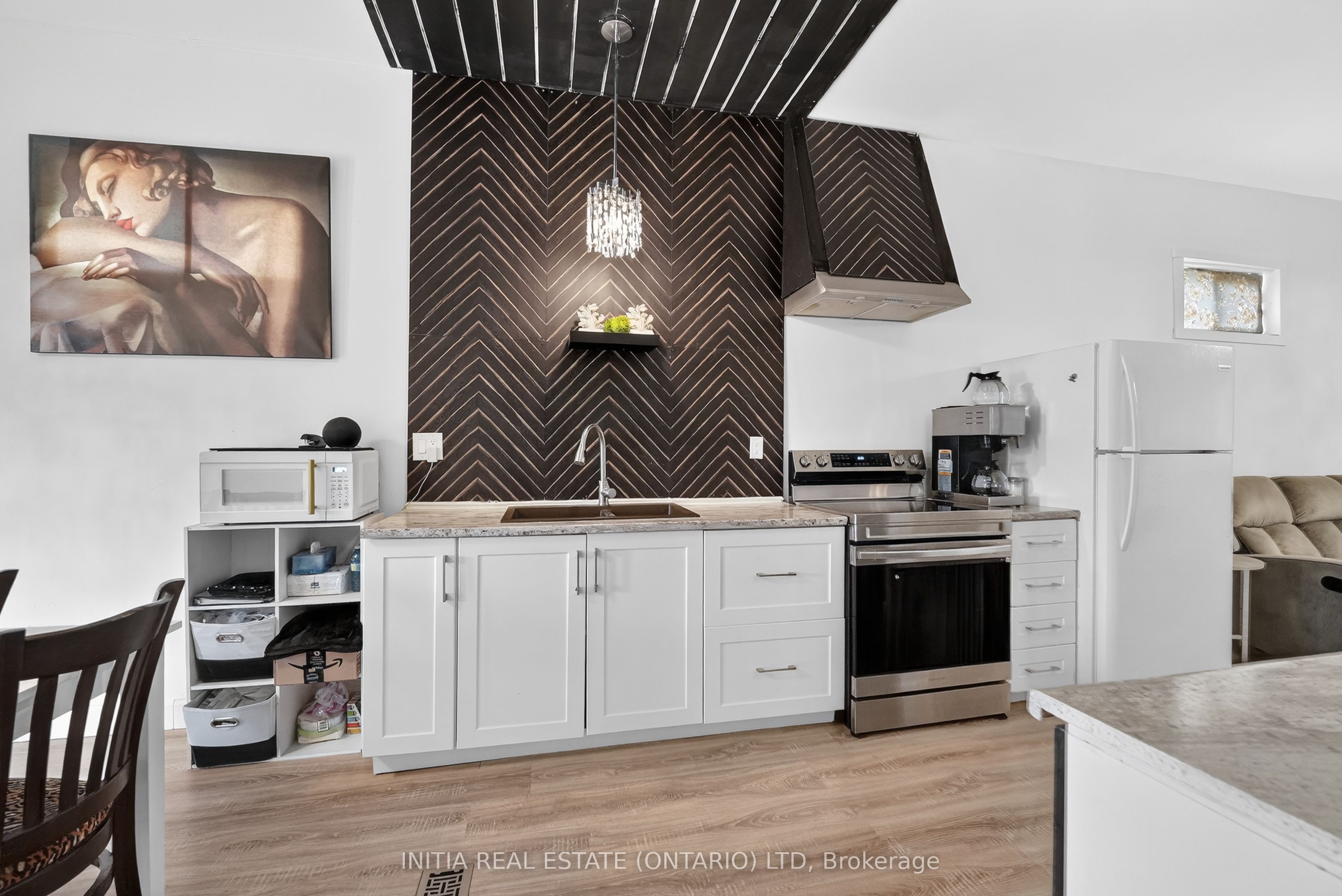 3911 Warehouse Street Property Photo 7
