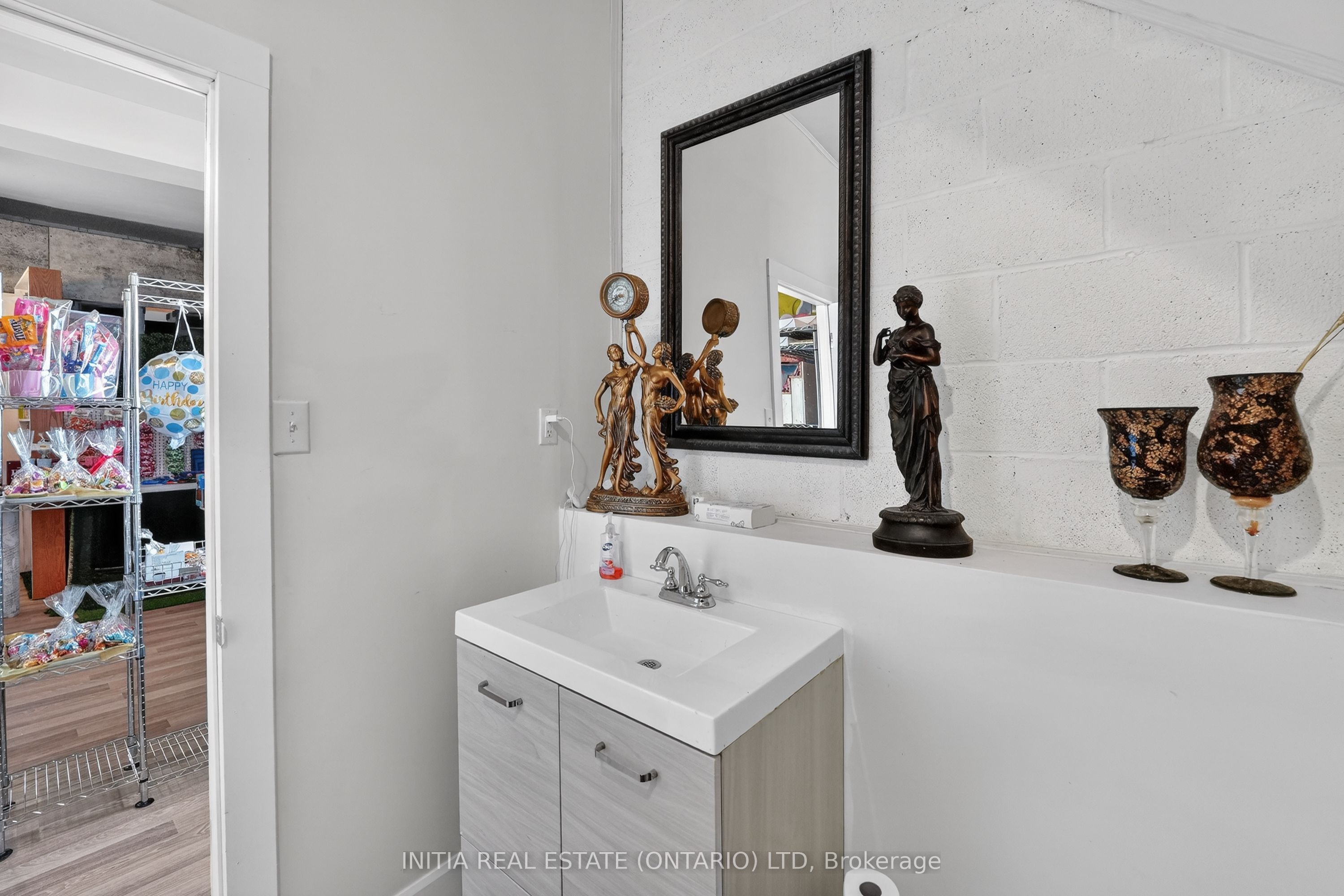 3911 Warehouse Street Property Photo 33