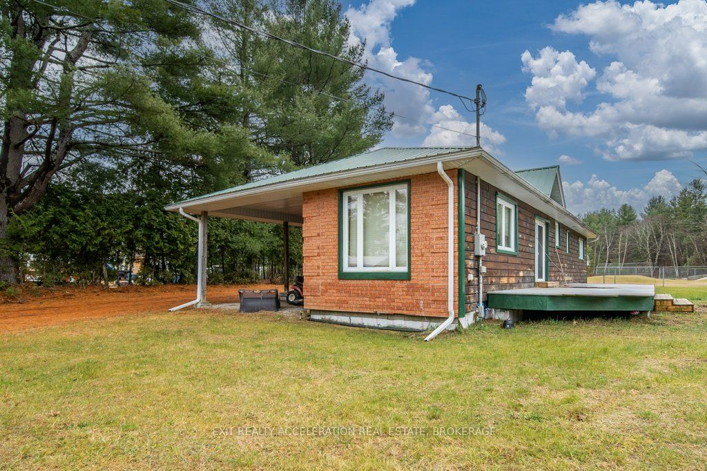 14 West Park Lane Property Photo 1