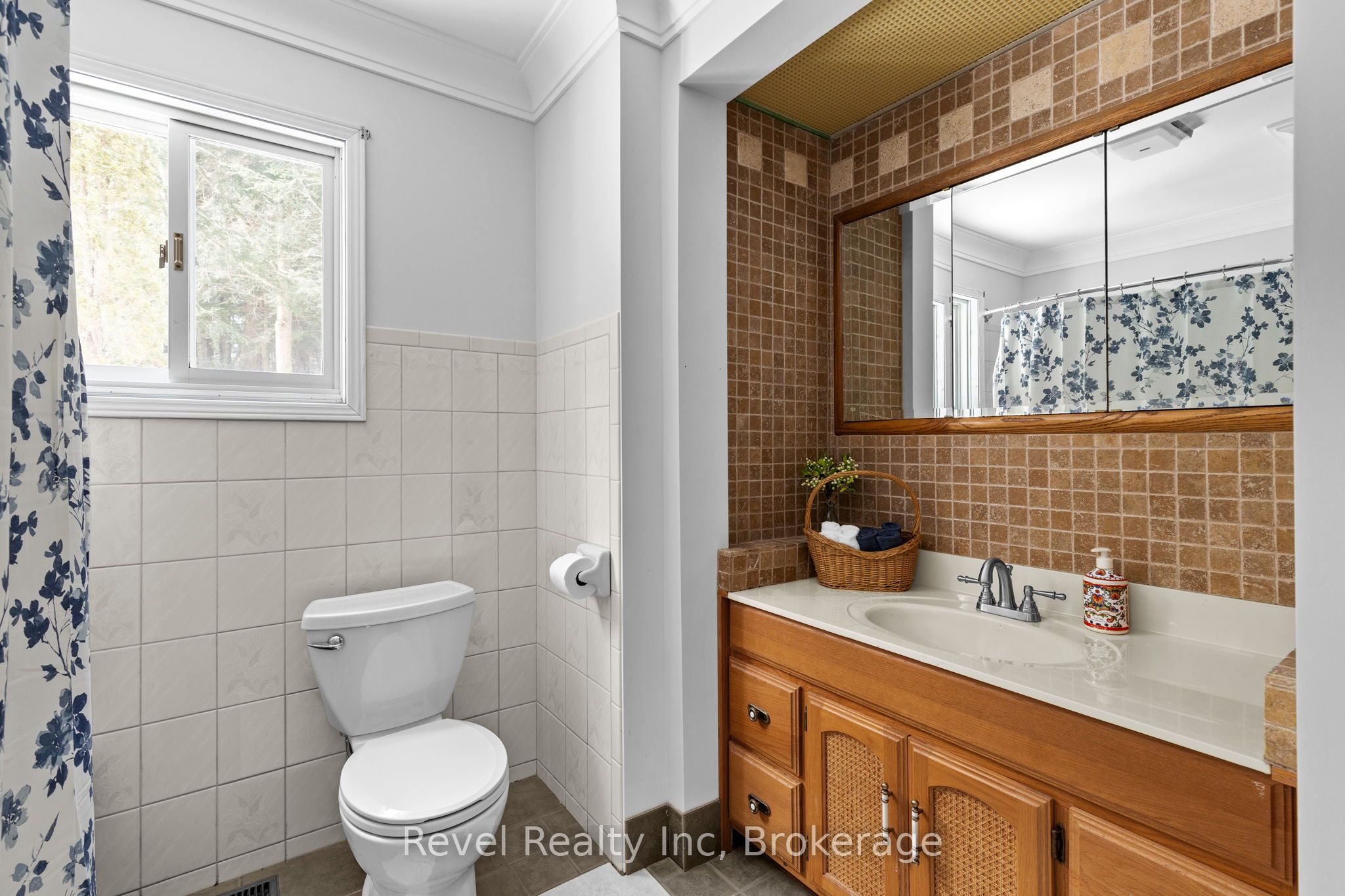 75 Silver Point Drive Property Photo 20