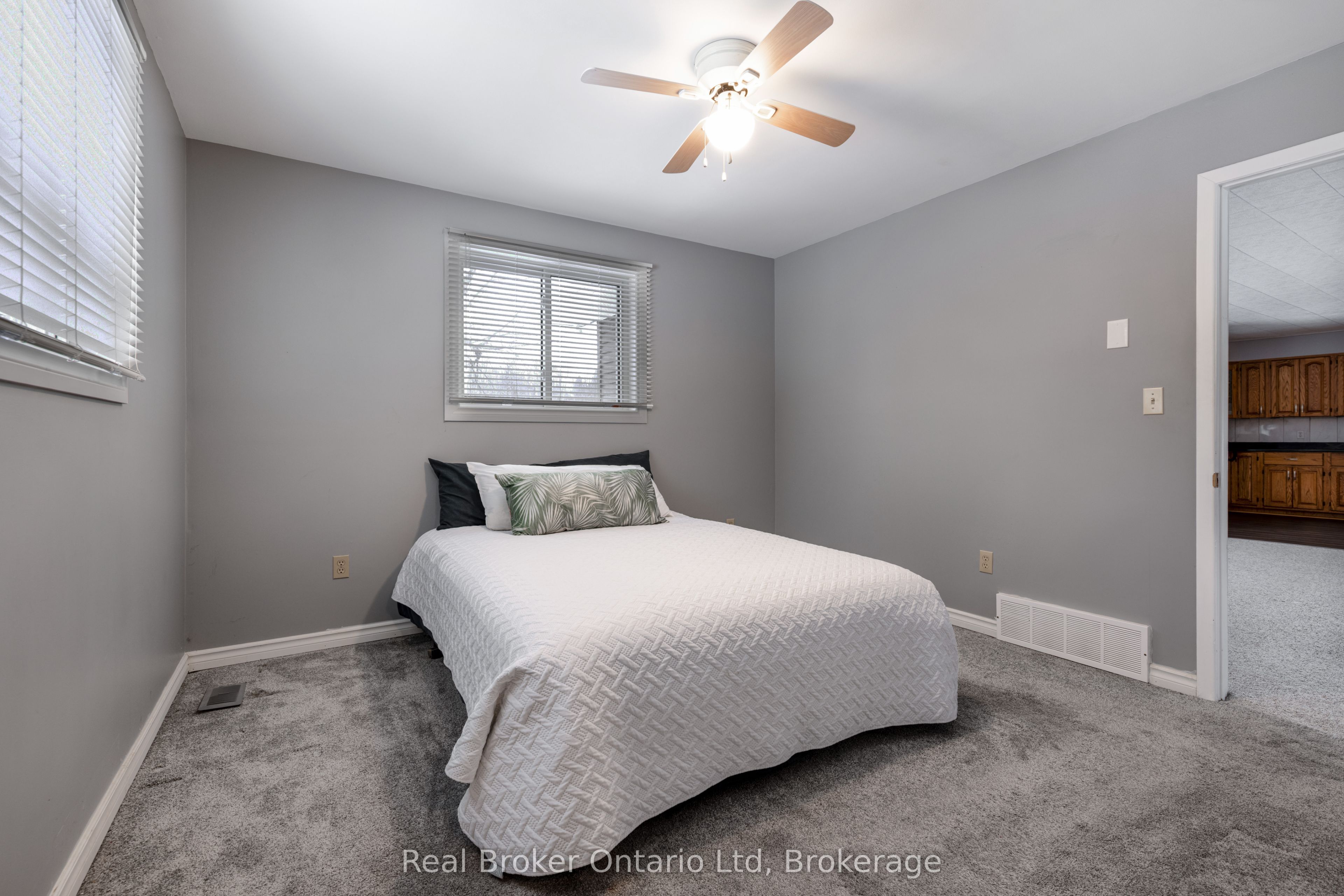 16 Twin River Drive N Property Photo 16