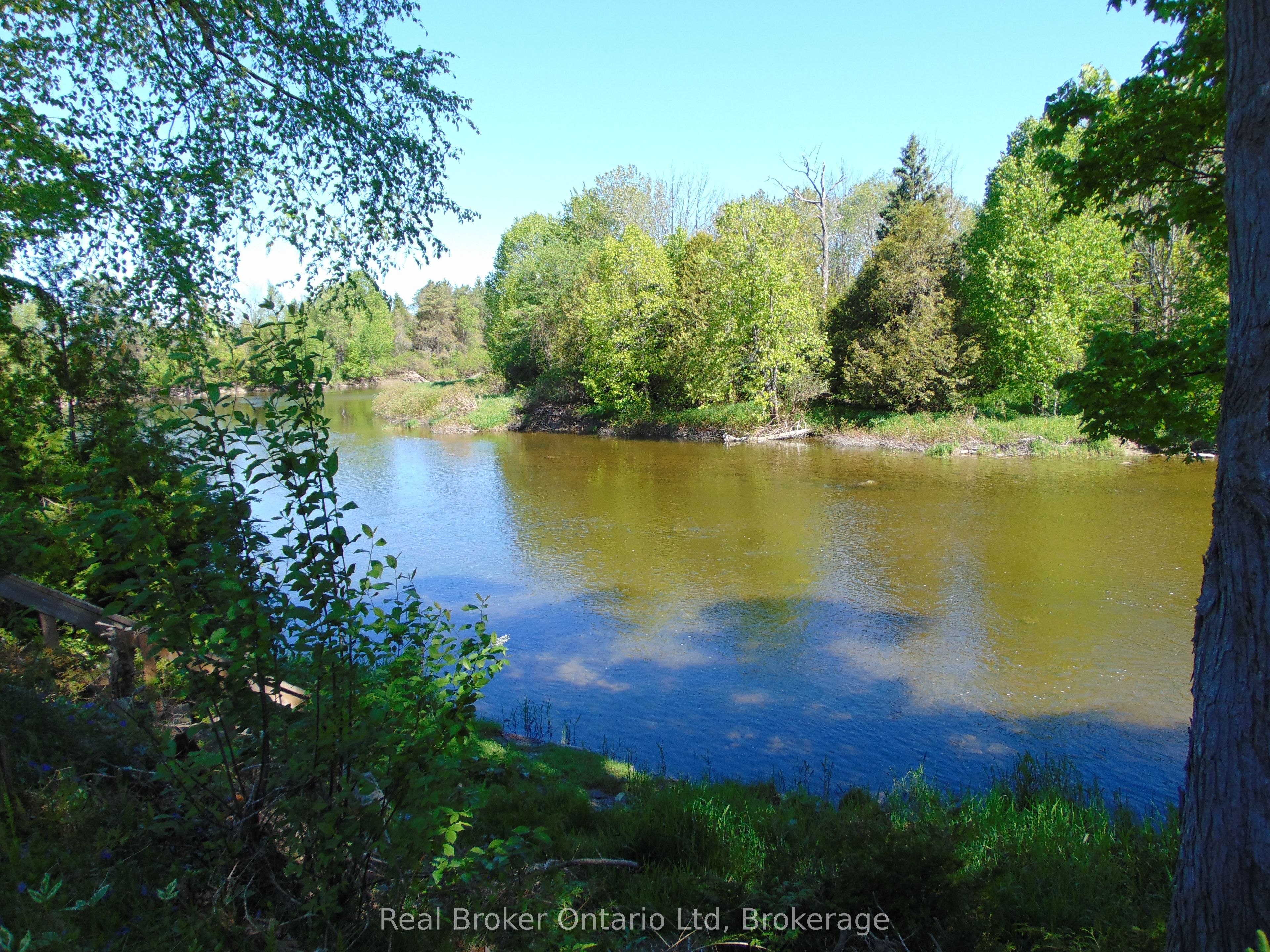 16 Twin River Drive N Property Photo 25