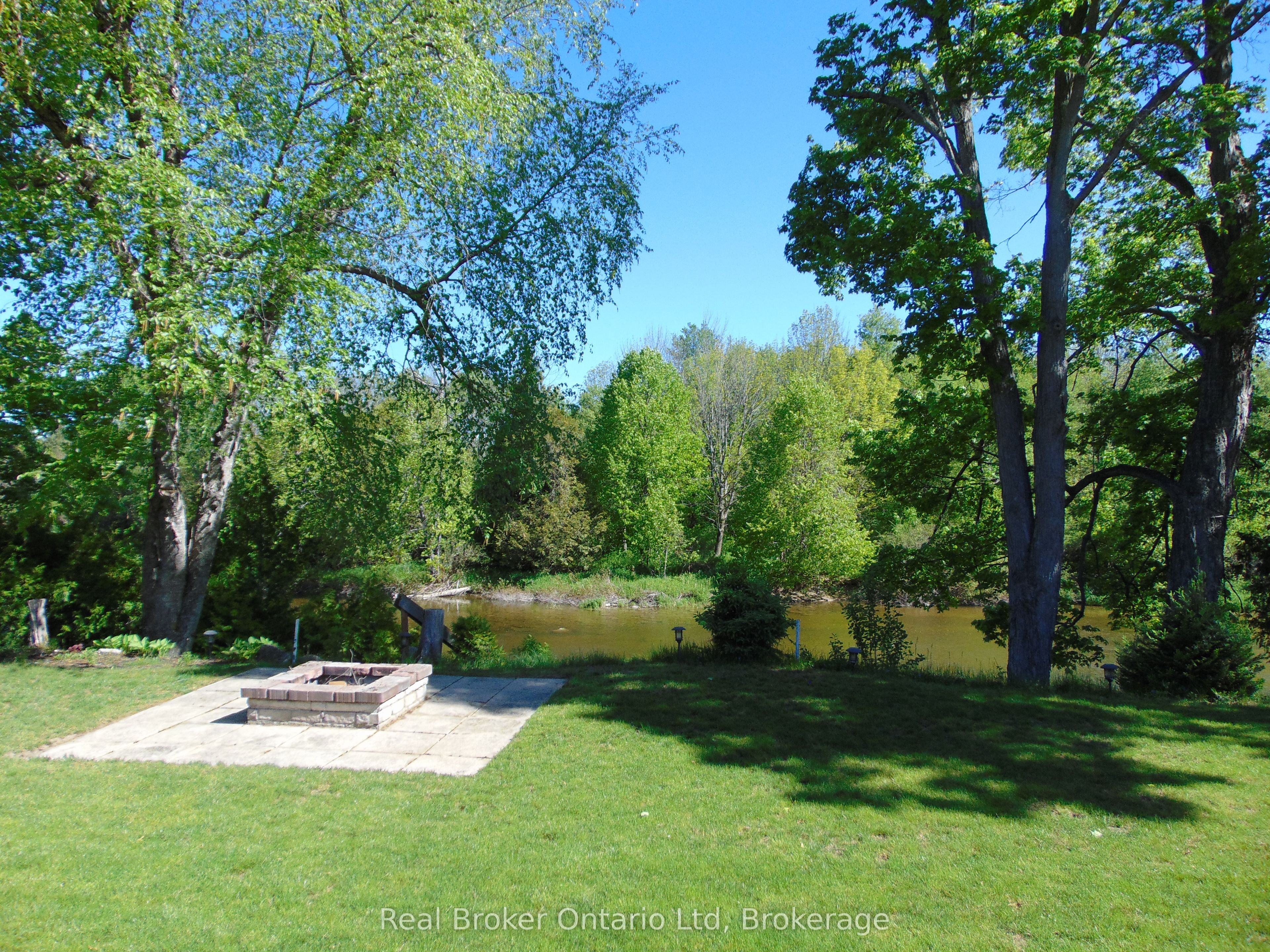 16 Twin River Drive N Property Photo 26
