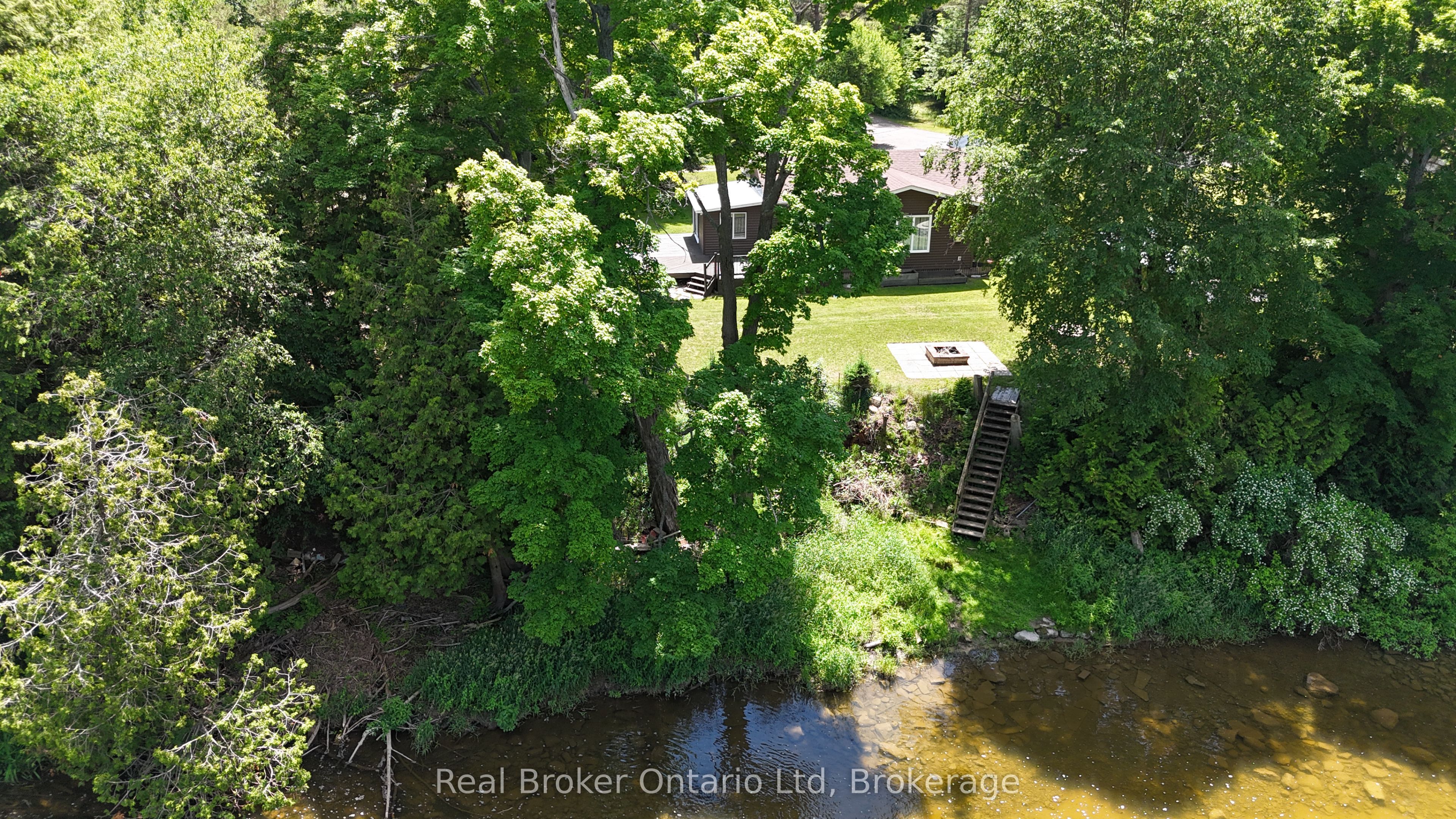 16 Twin River Drive N Property Photo 32