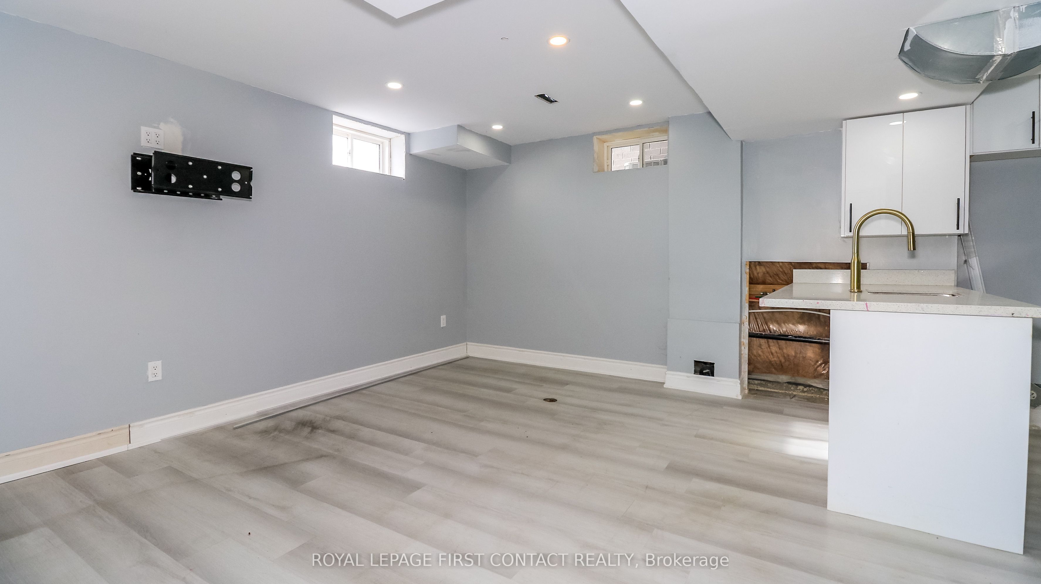 142 Seeley Avenue Property Photo 33