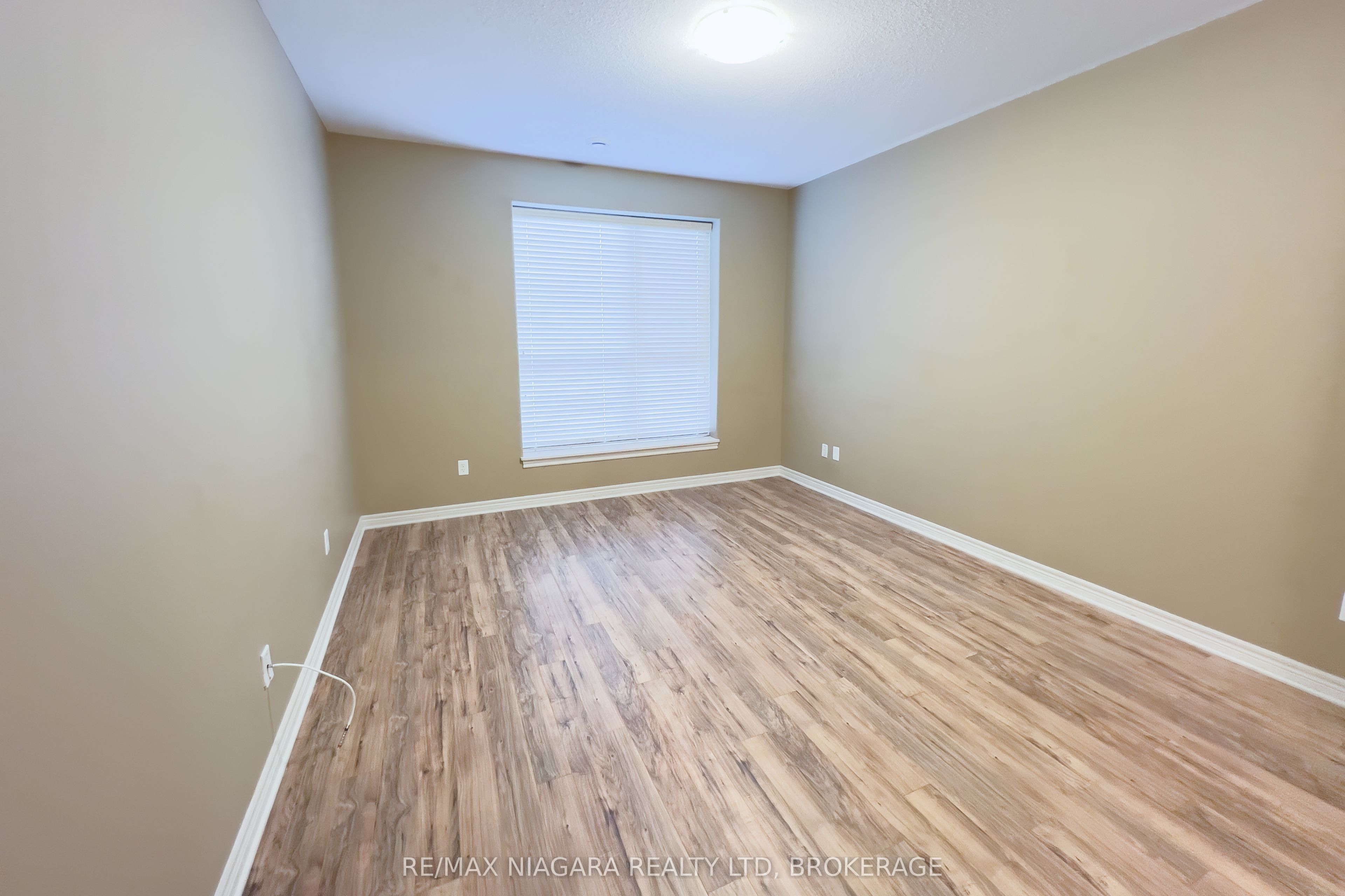 2799 St. Paul Avenue 306 Property Photo 9