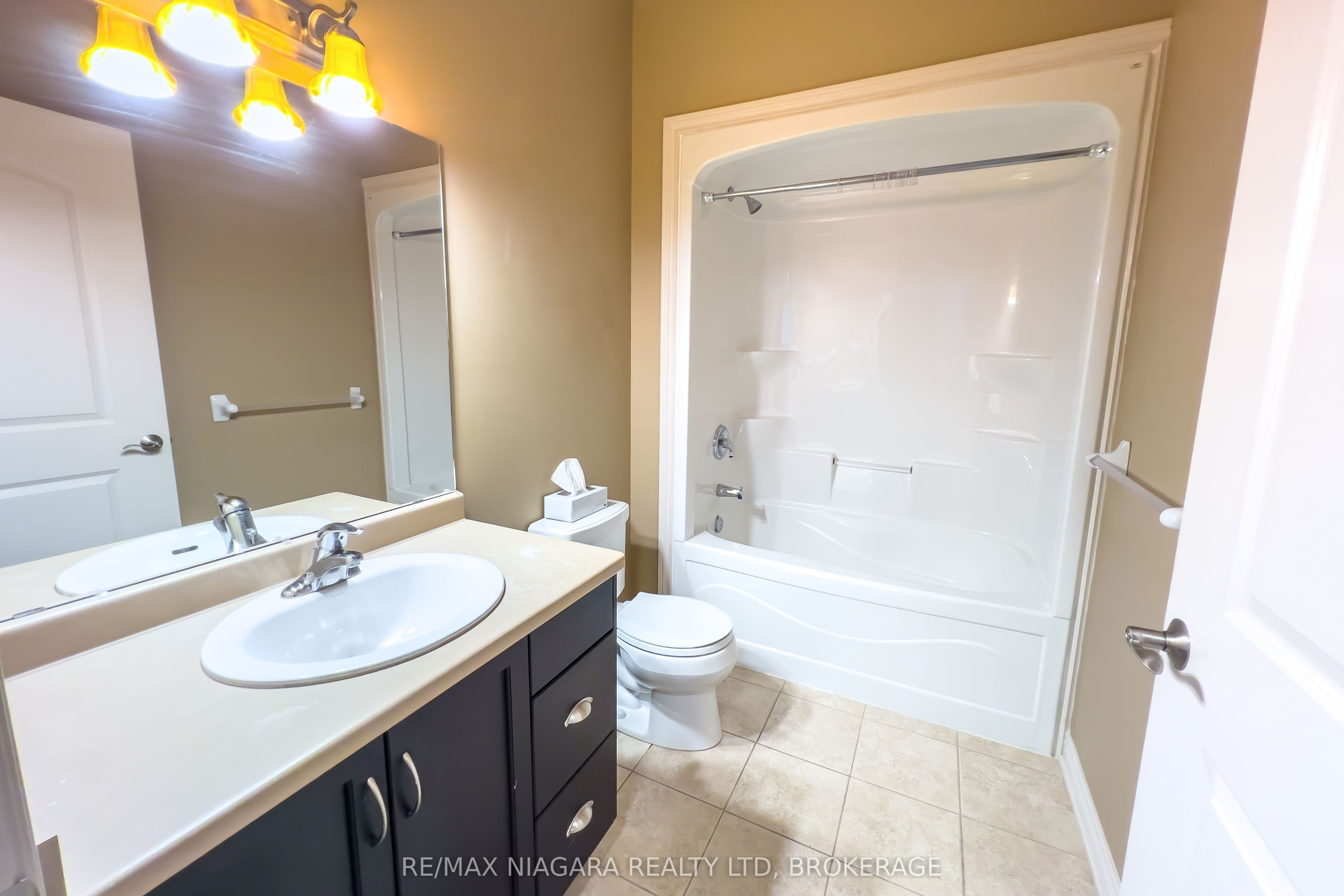 2799 St. Paul Avenue 306 Property Photo 11