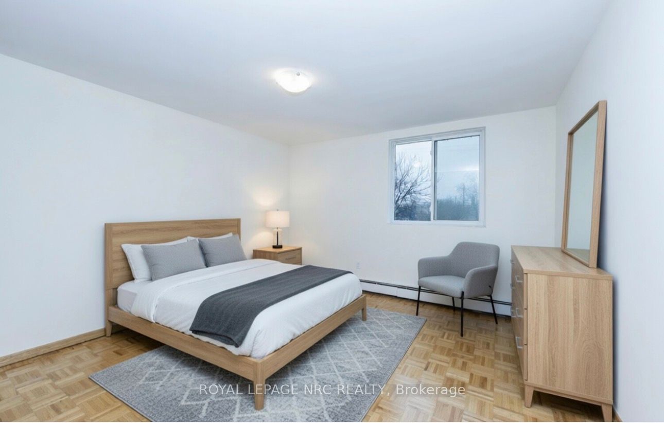 264 Grantham Avenue 209 Property Photo 13