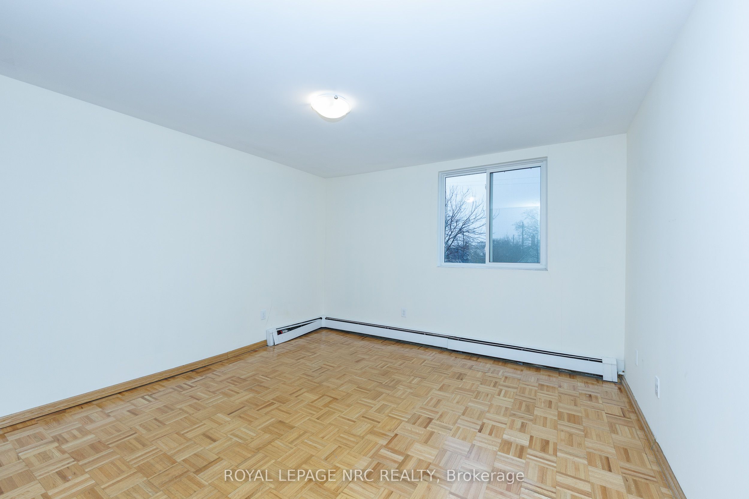 264 Grantham Avenue 209 Property Photo 14