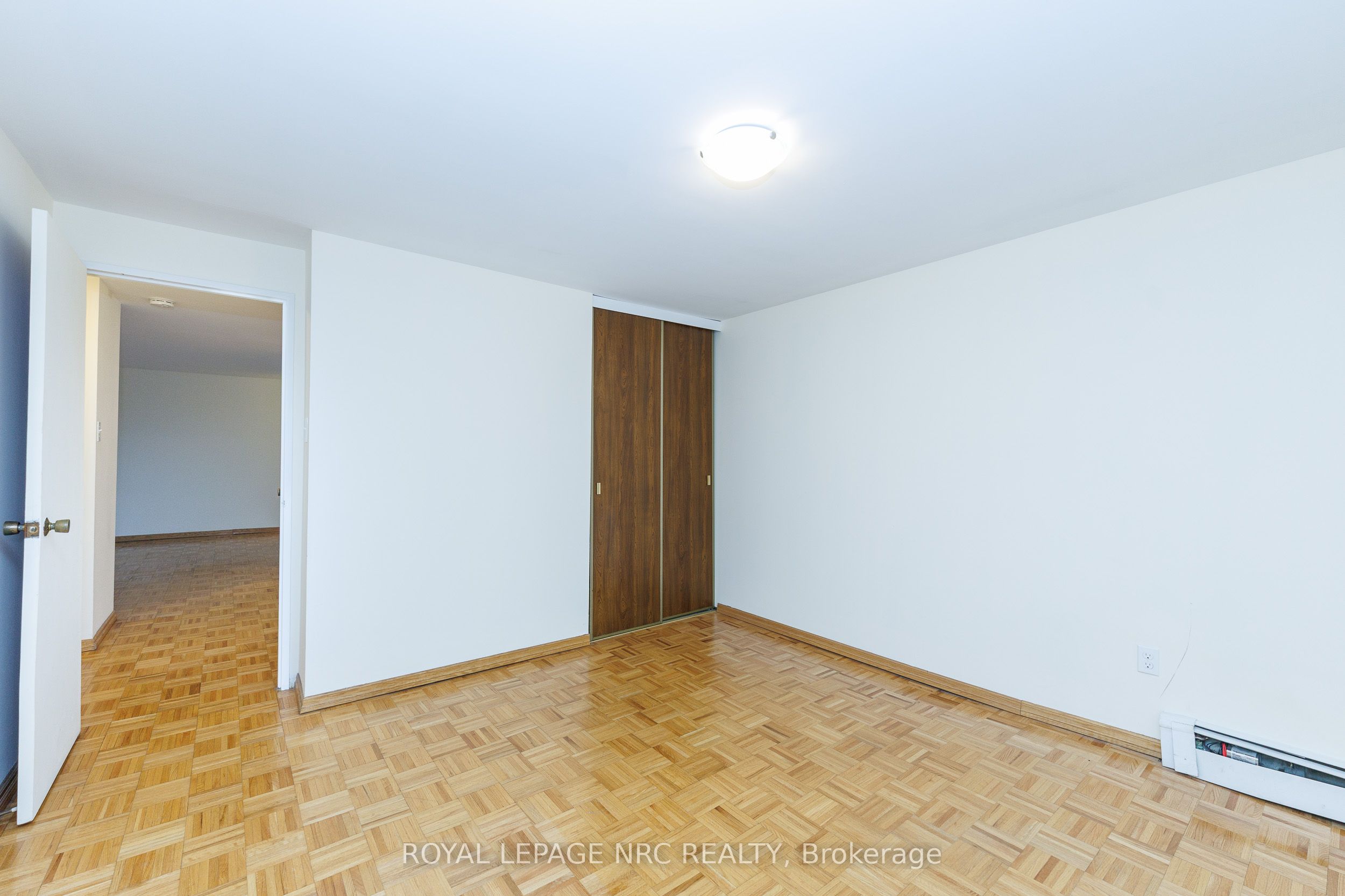 264 Grantham Avenue 209 Property Photo 15