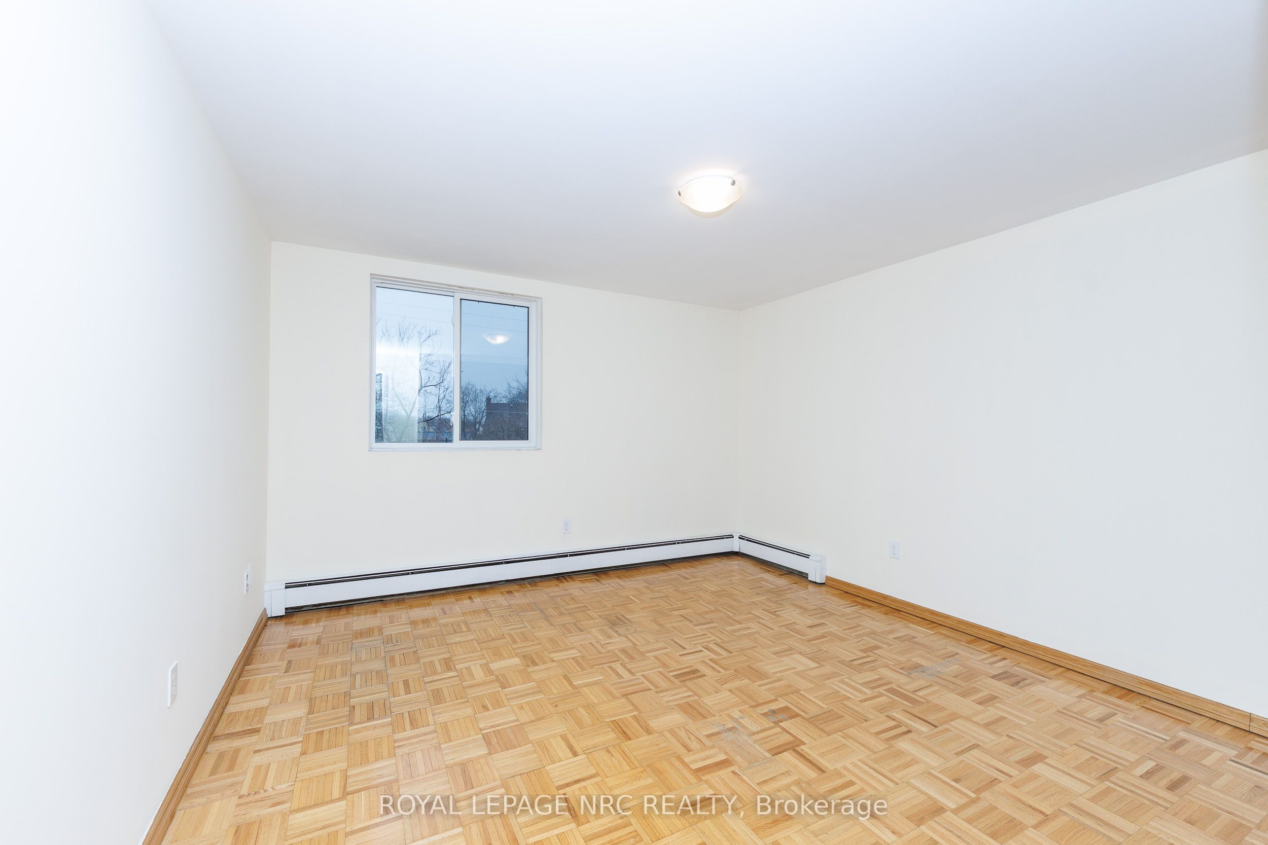 264 Grantham Avenue 209 Property Photo 17