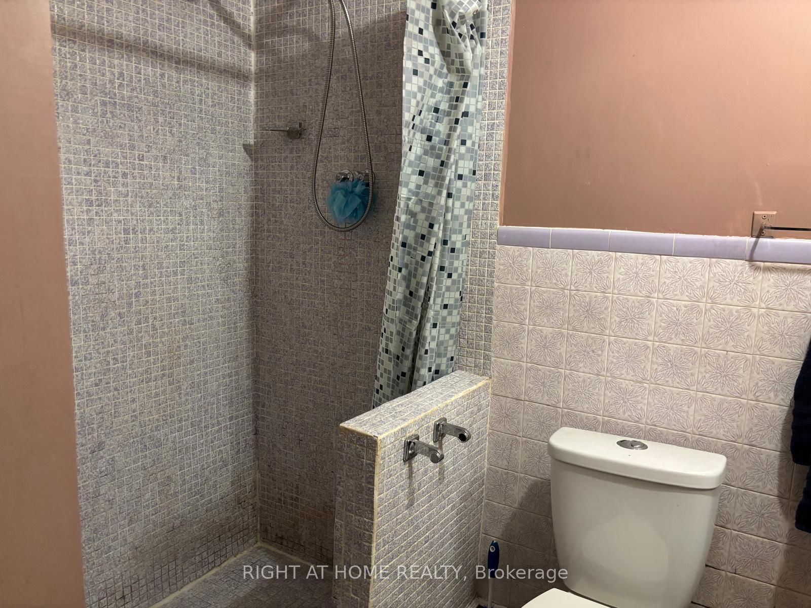 1224 Dunsmure Road Property Photo 13
