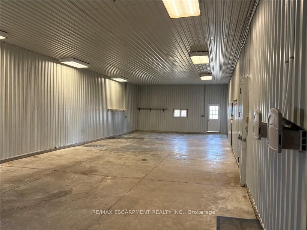 37 Carter Road B Property Photo 6