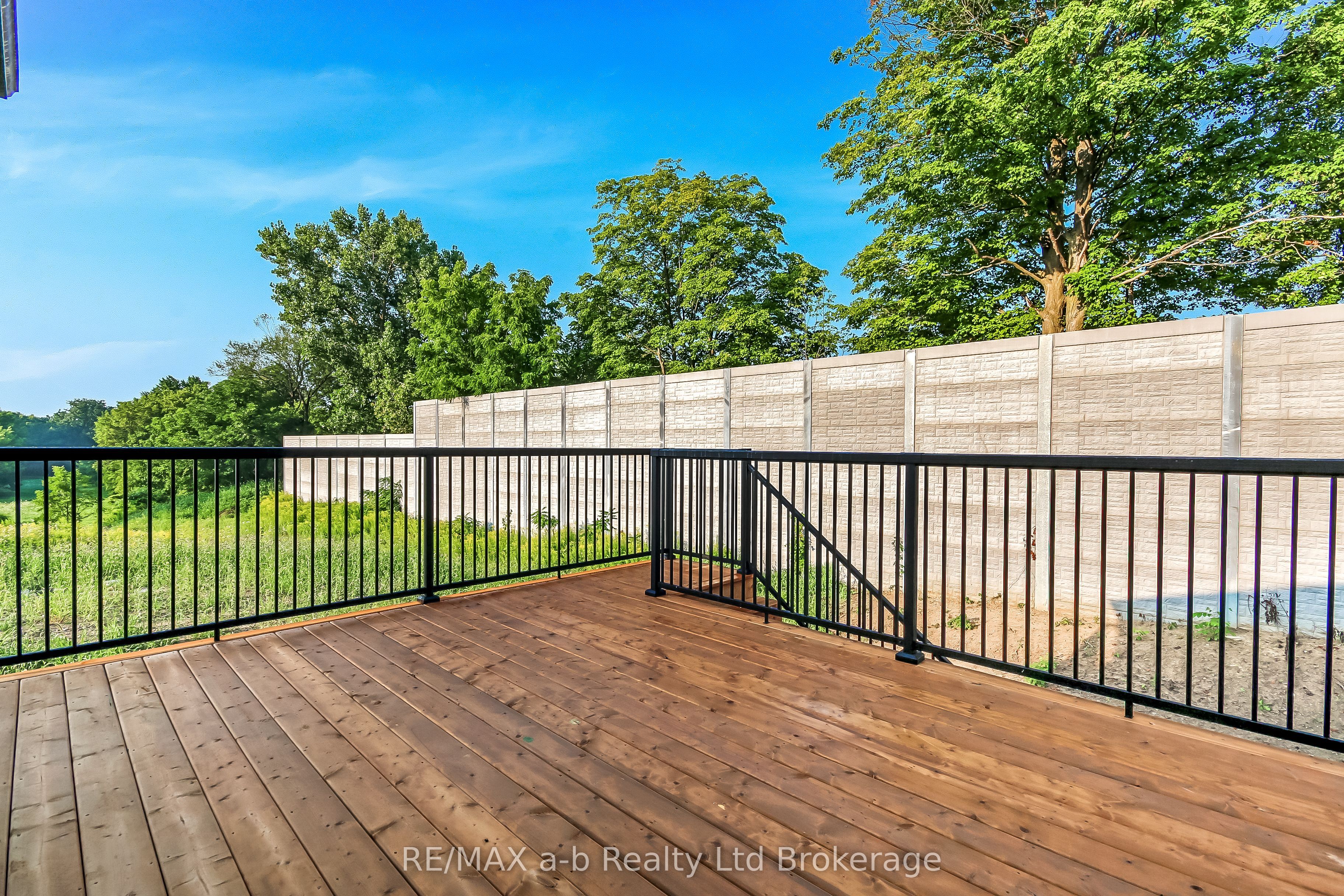 74 Herb Street Property Photo 3
