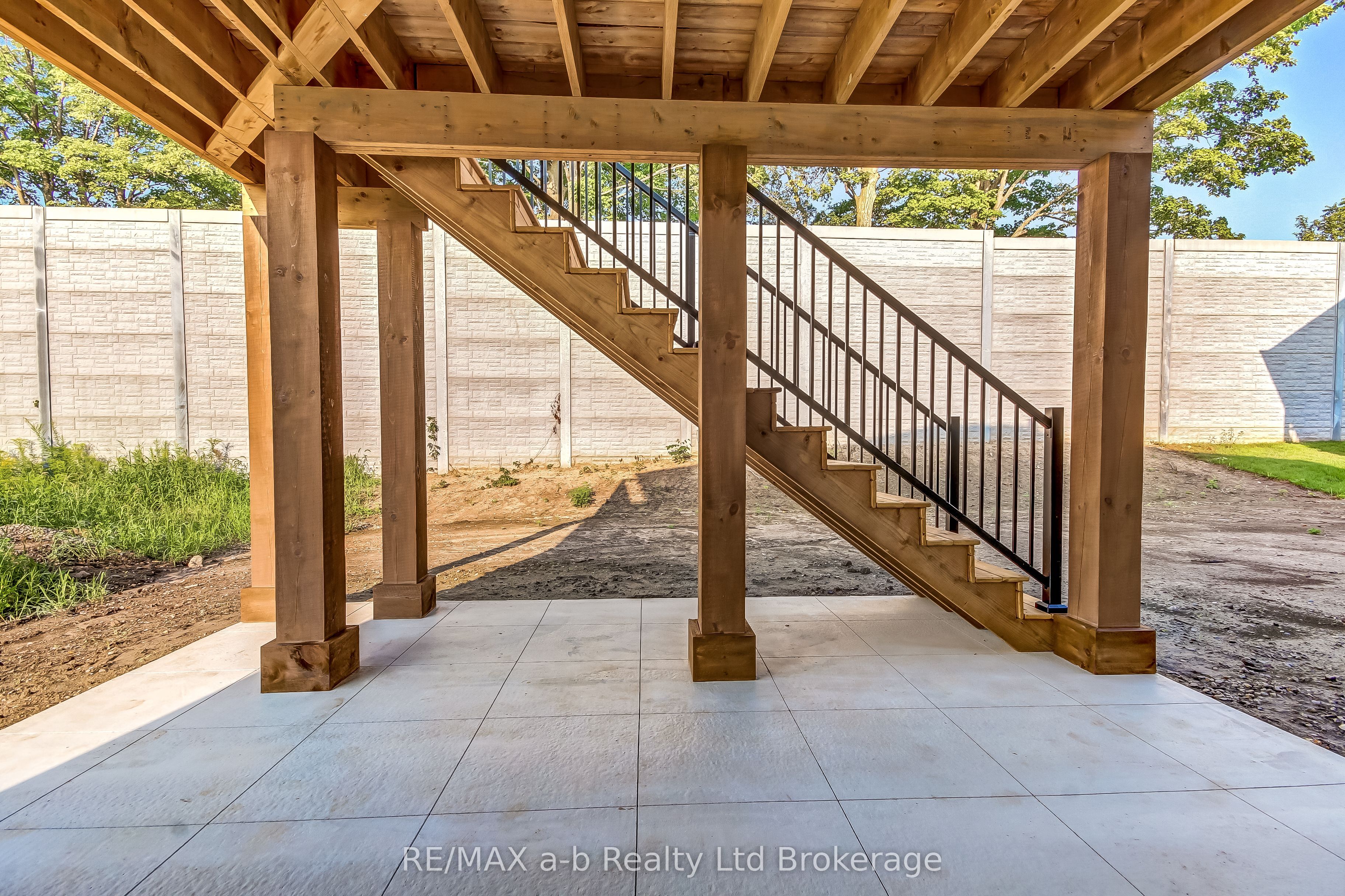 74 Herb Street Property Photo 4