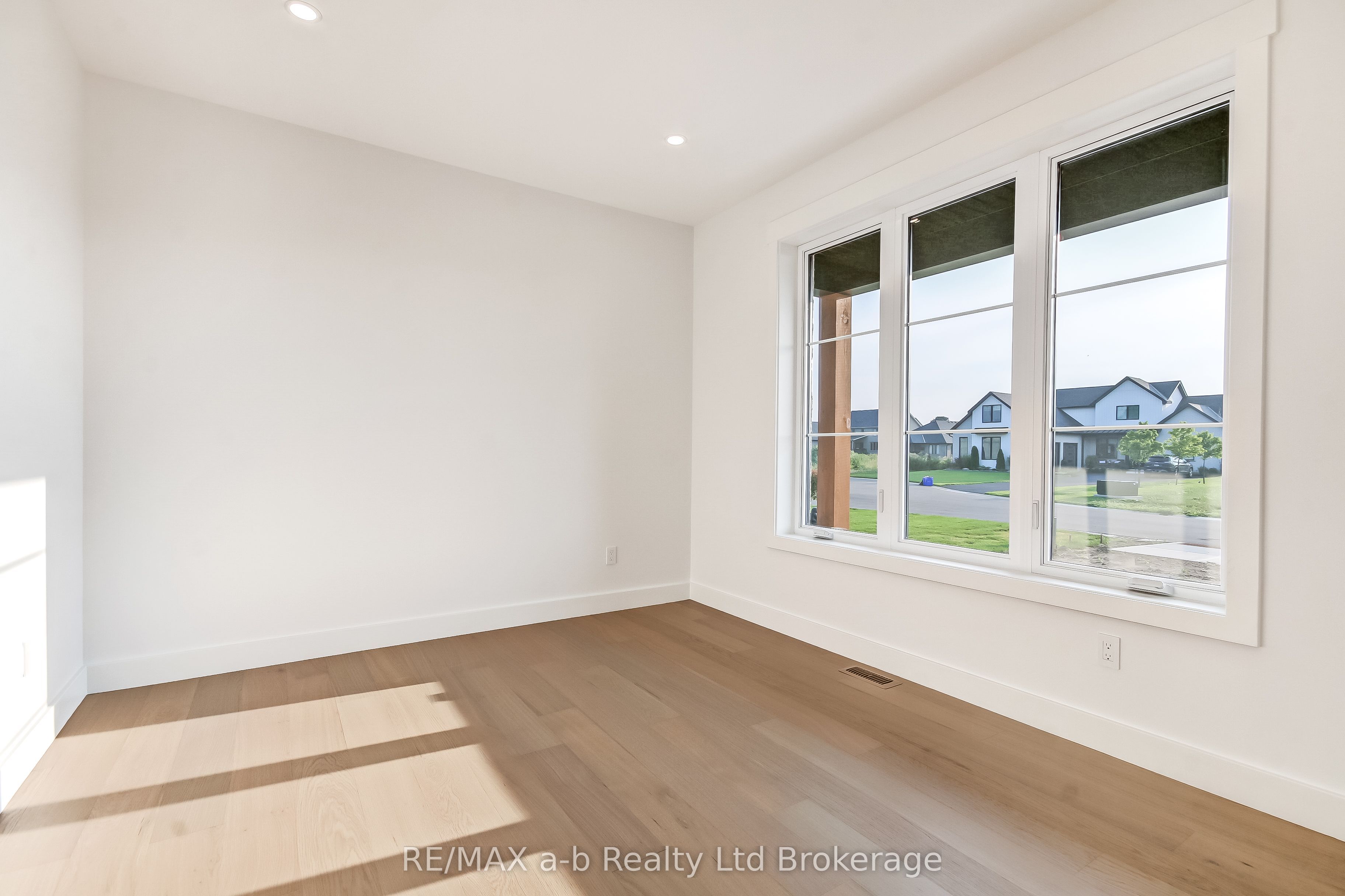 74 Herb Street Property Photo 22