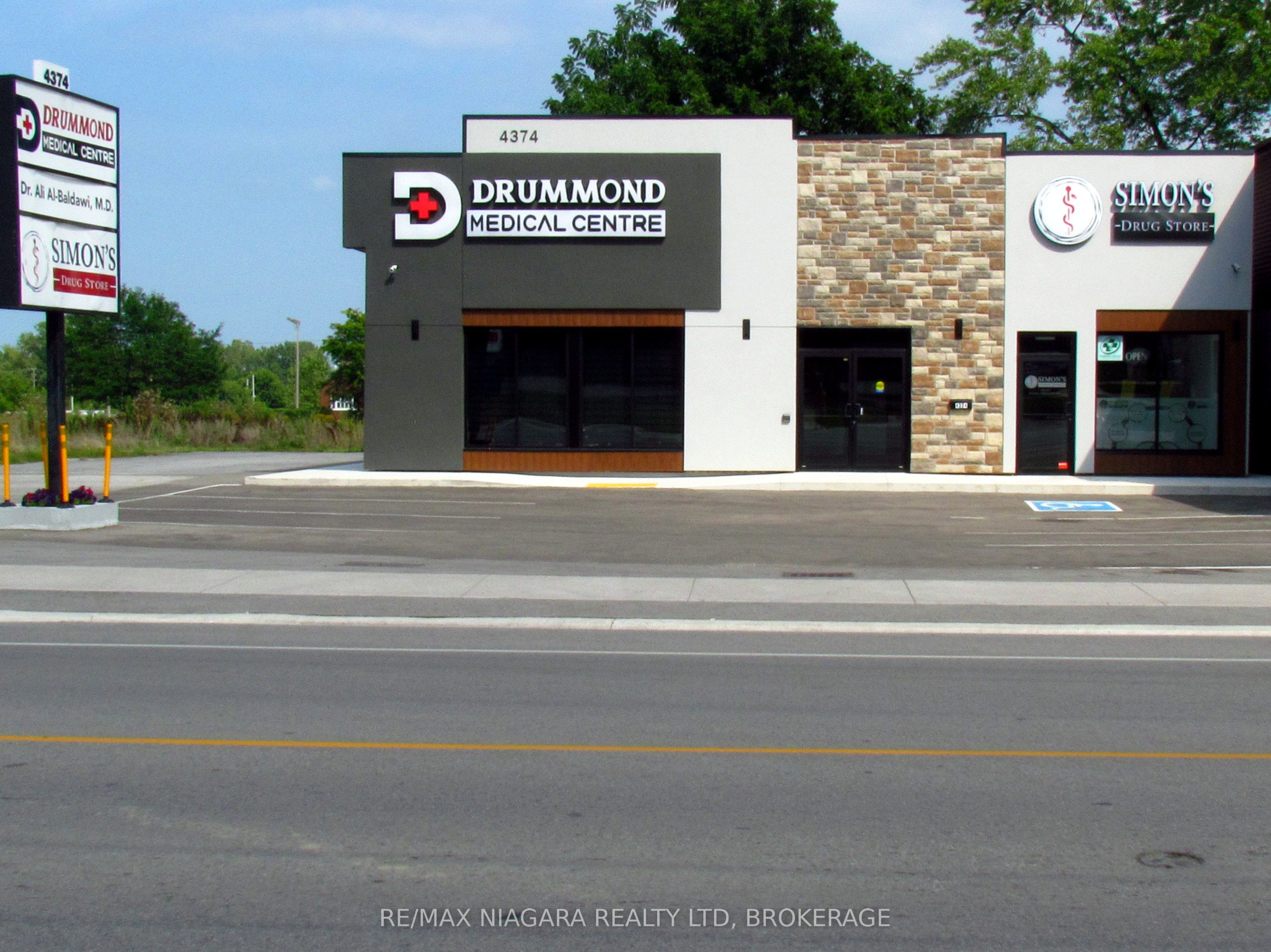 4374 Drummond Road Property Photo 15