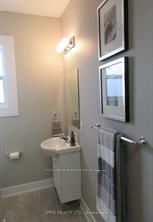 835 King Street E Property Photo 7