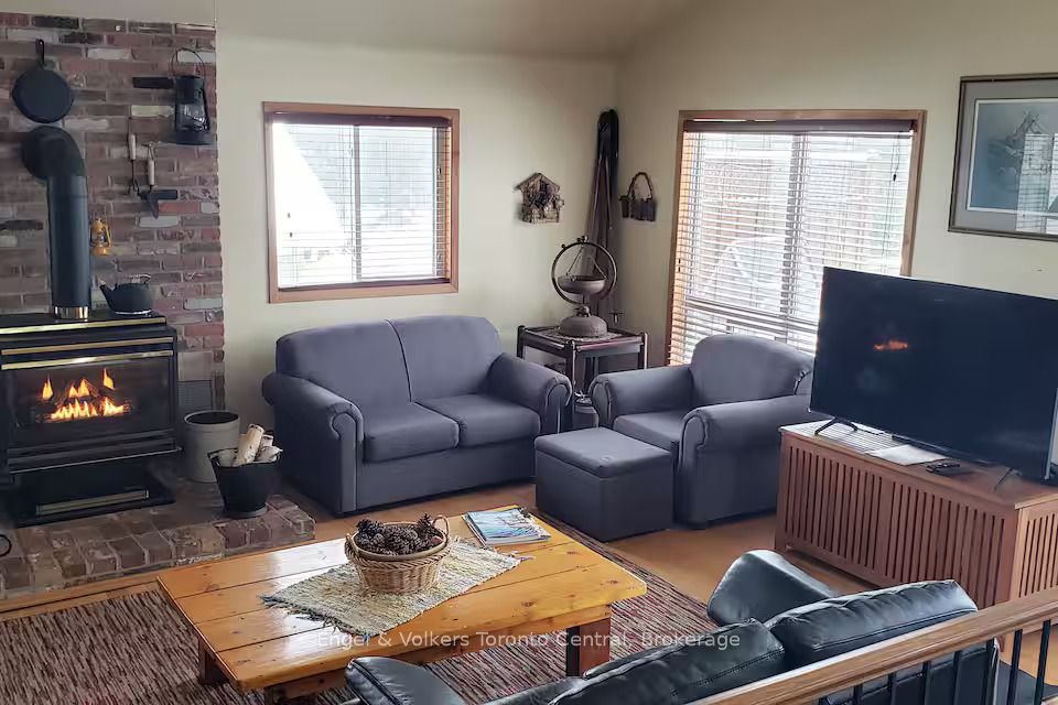 209860 Highway 26 Property Photo 9