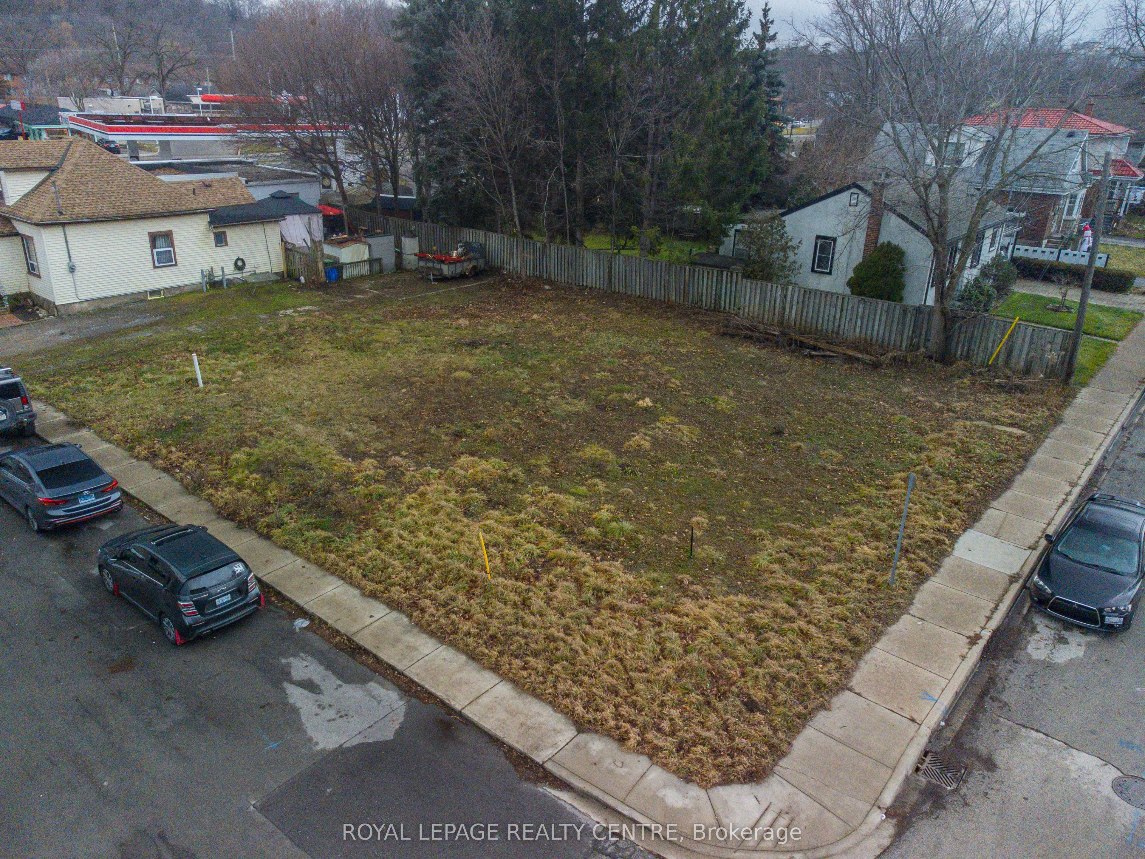 4 Thorpe Street Property Photo 1