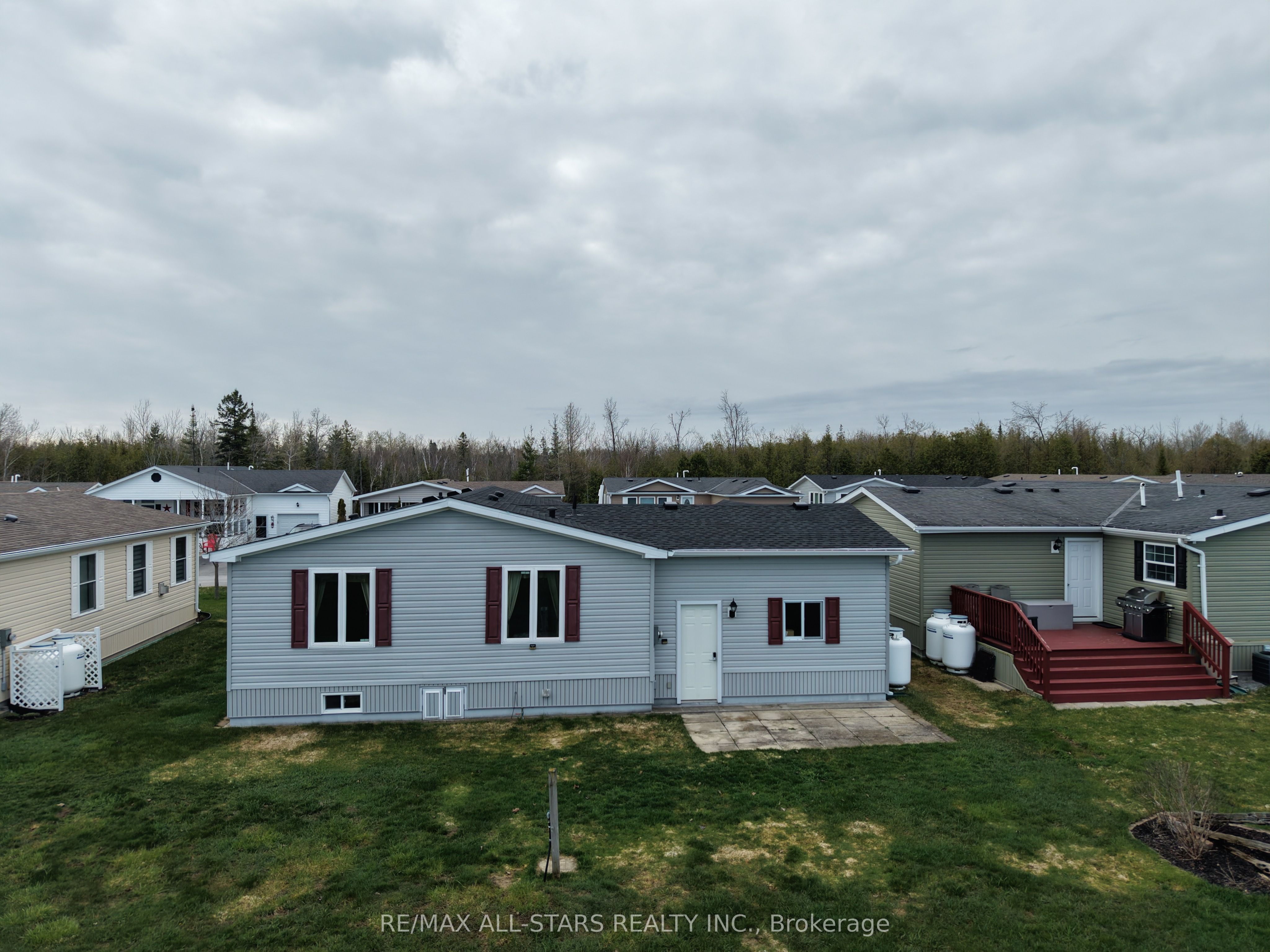 26 Creekside Circle Property Photo 8