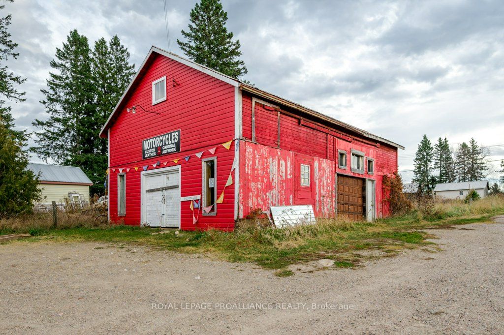 32990 Highway 62 Property Photo 39
