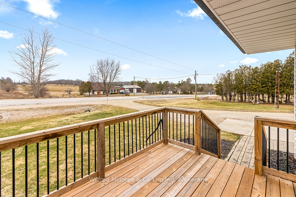 401395 Grey Rd 4 Property Photo 5