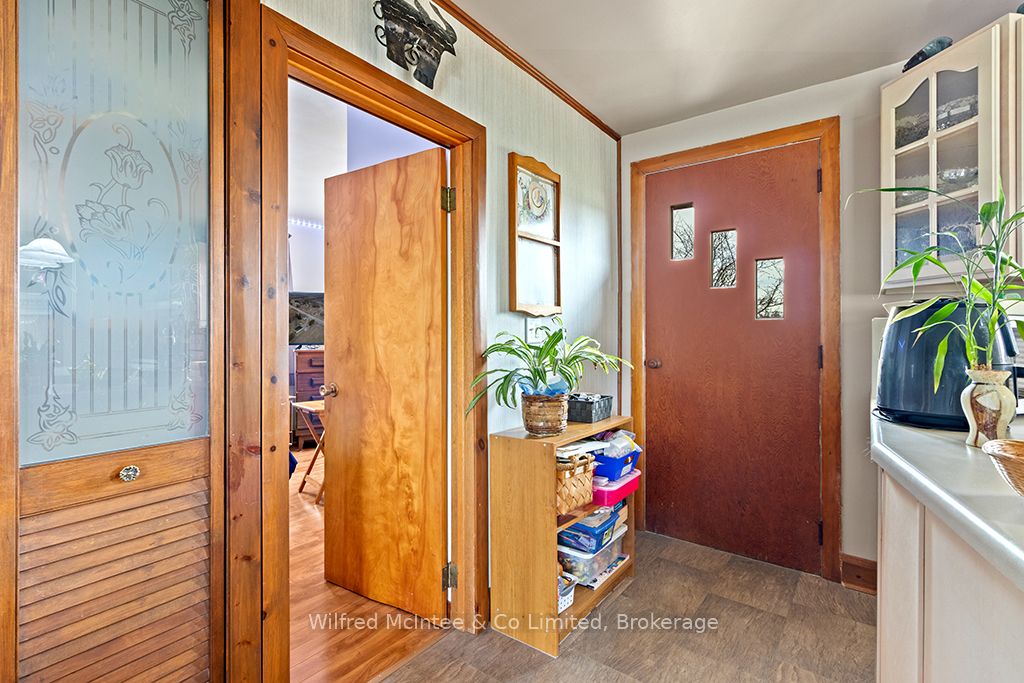 401395 Grey Rd 4 Property Photo 7