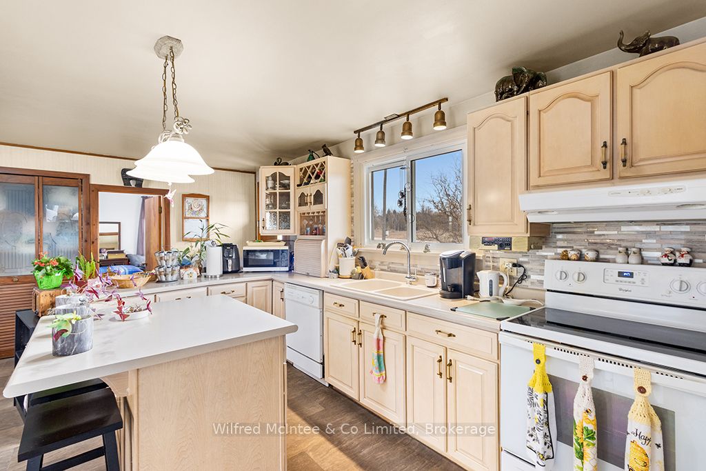 401395 Grey Rd 4 Property Photo 8