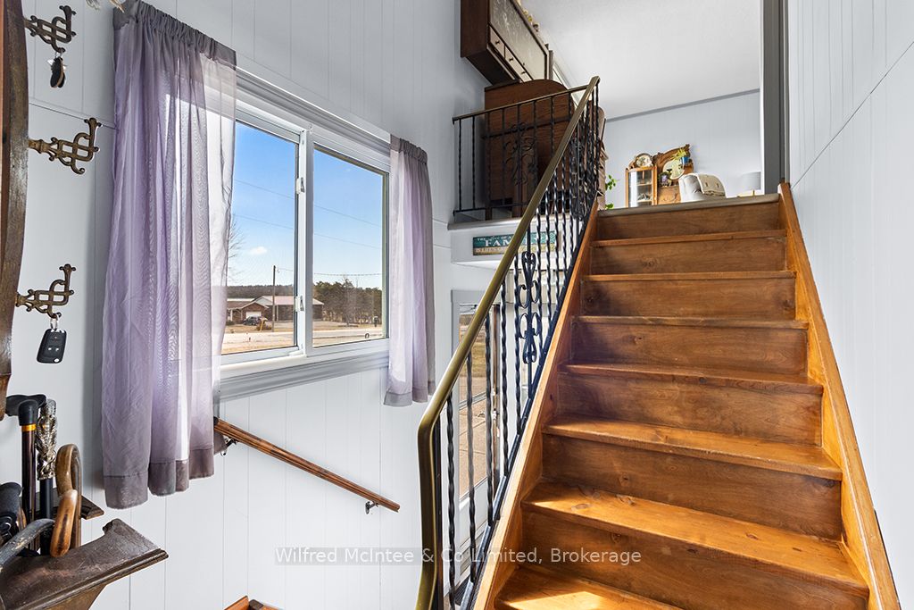 401395 Grey Rd 4 Property Photo 18