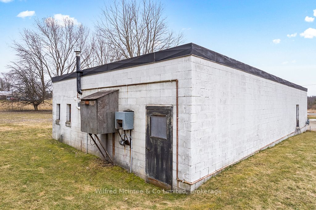 401395 Grey Rd 4 Property Photo 35